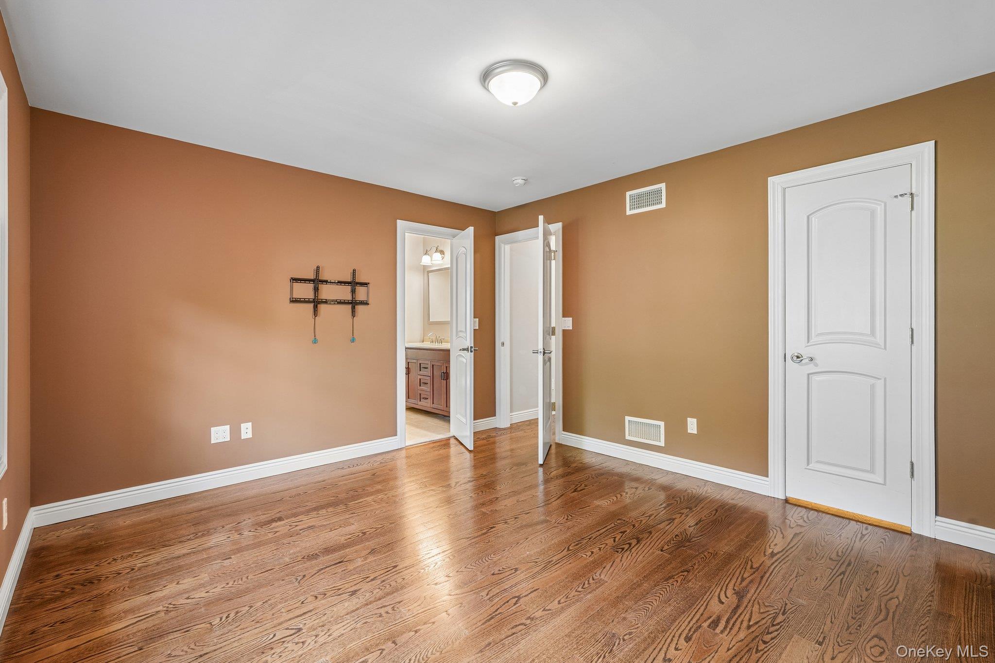 7 Ann Place Property Photo 12