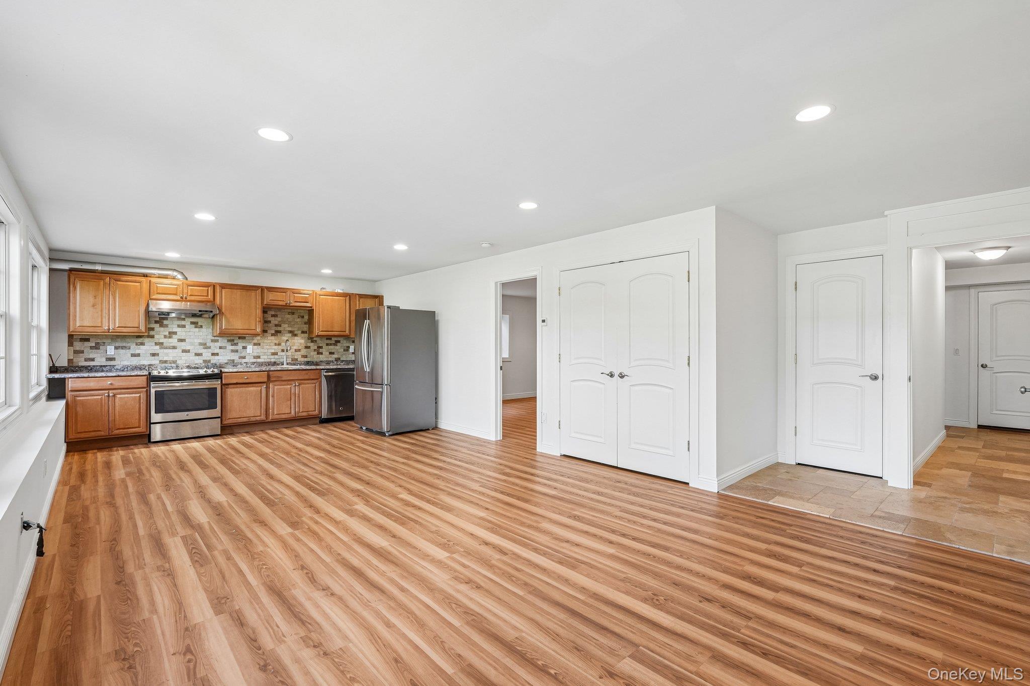 7 Ann Place Property Photo 28