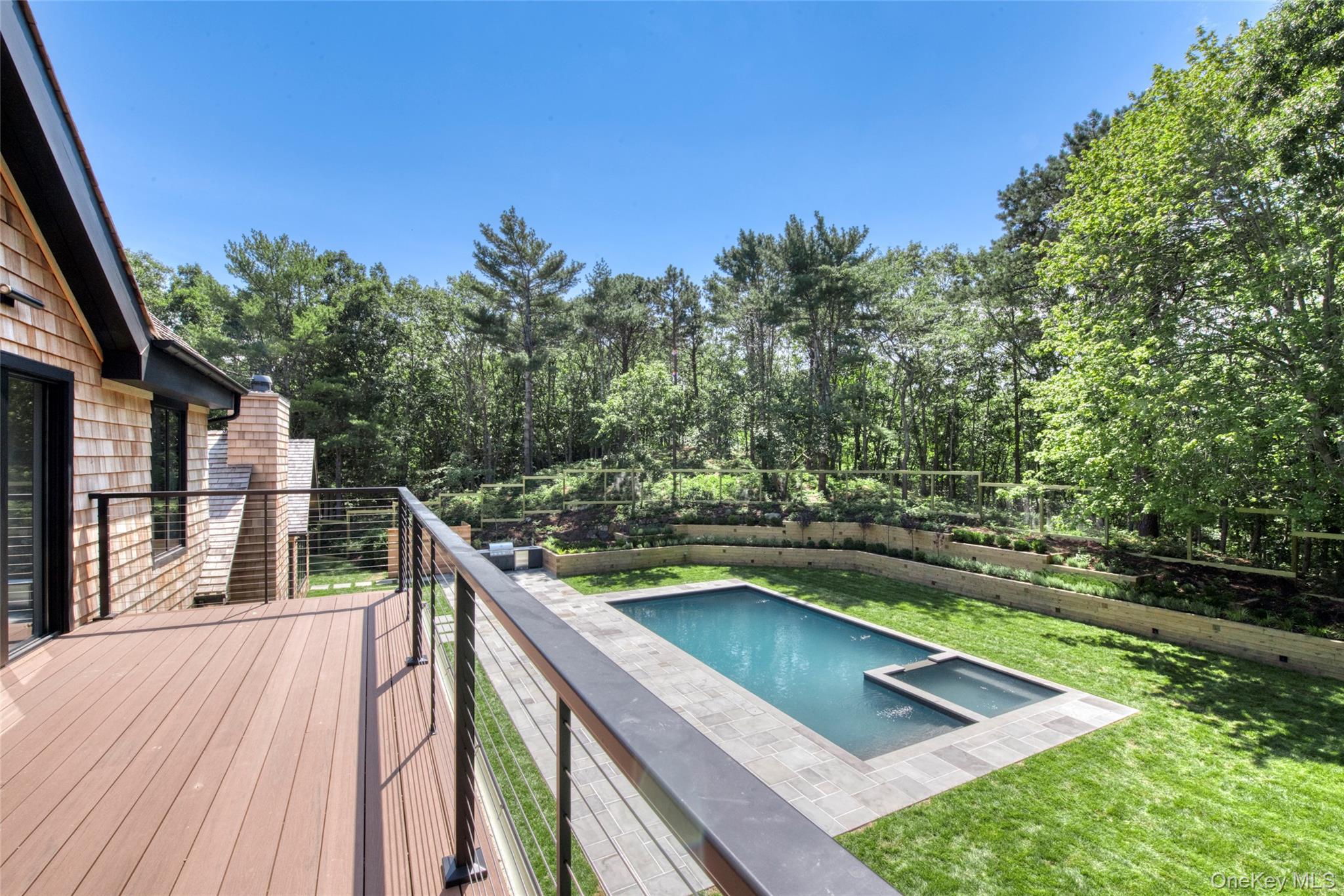 560 Little Noyack Path Property Photo 10