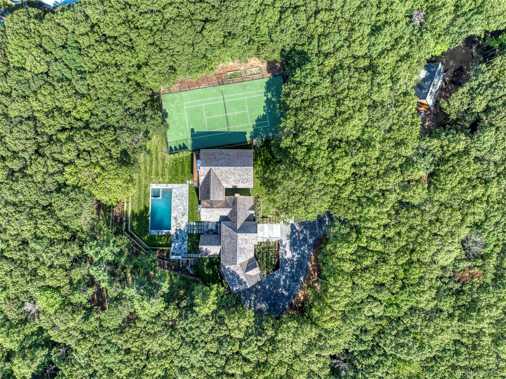 560 Little Noyack Path Property Photo 49