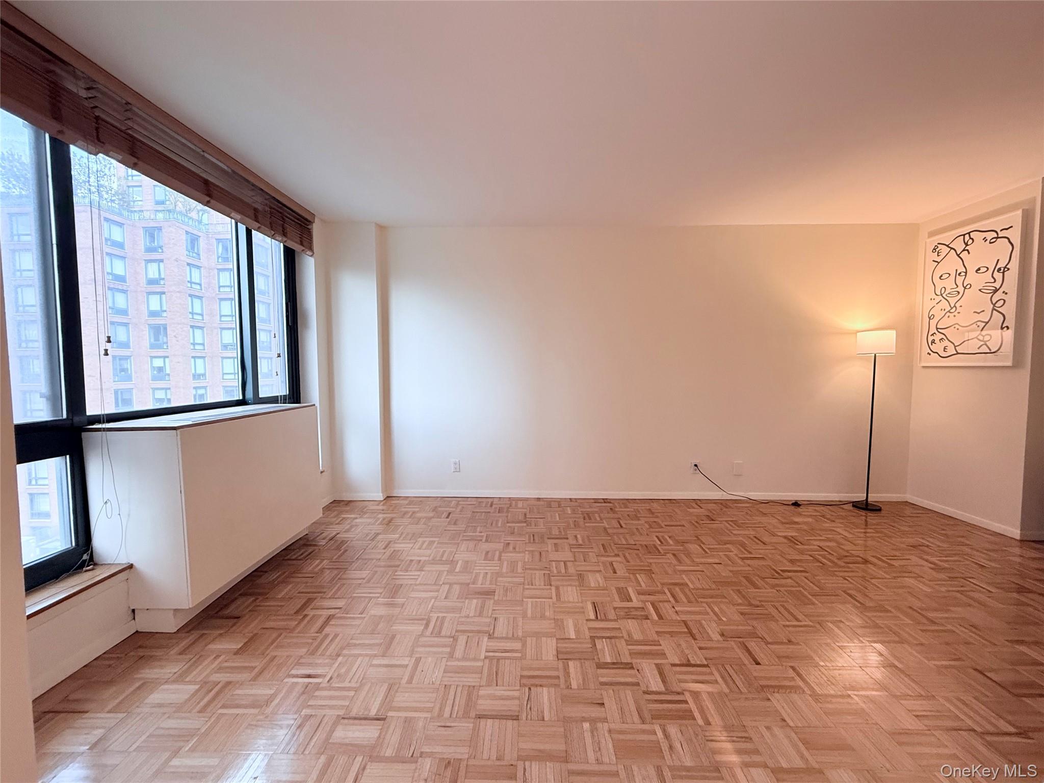 1 Irving Place U17h Property Photo 2