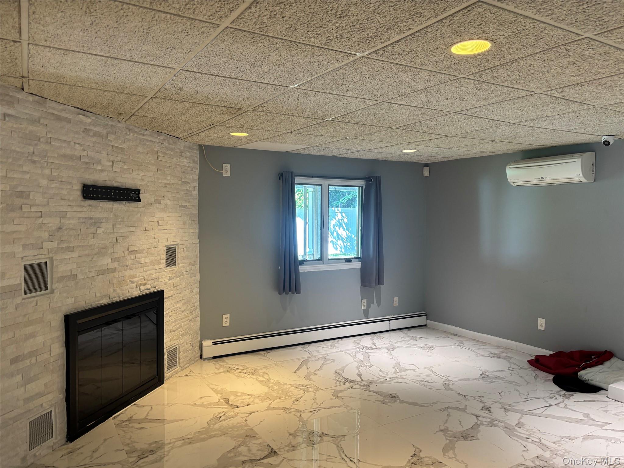 275 Evergreen Avenue Property Photo 3