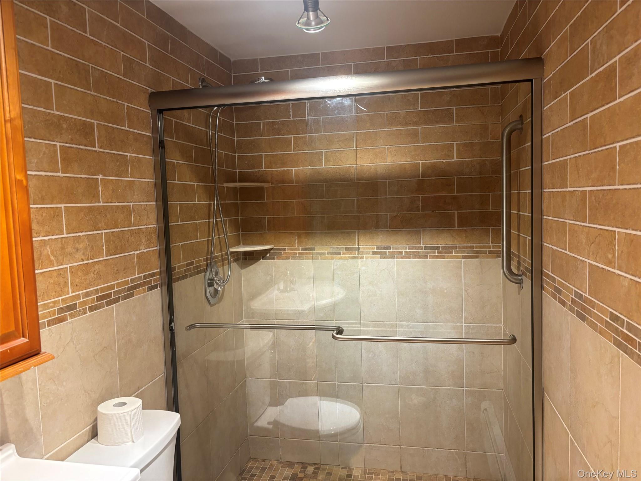 275 Evergreen Avenue Property Photo 10