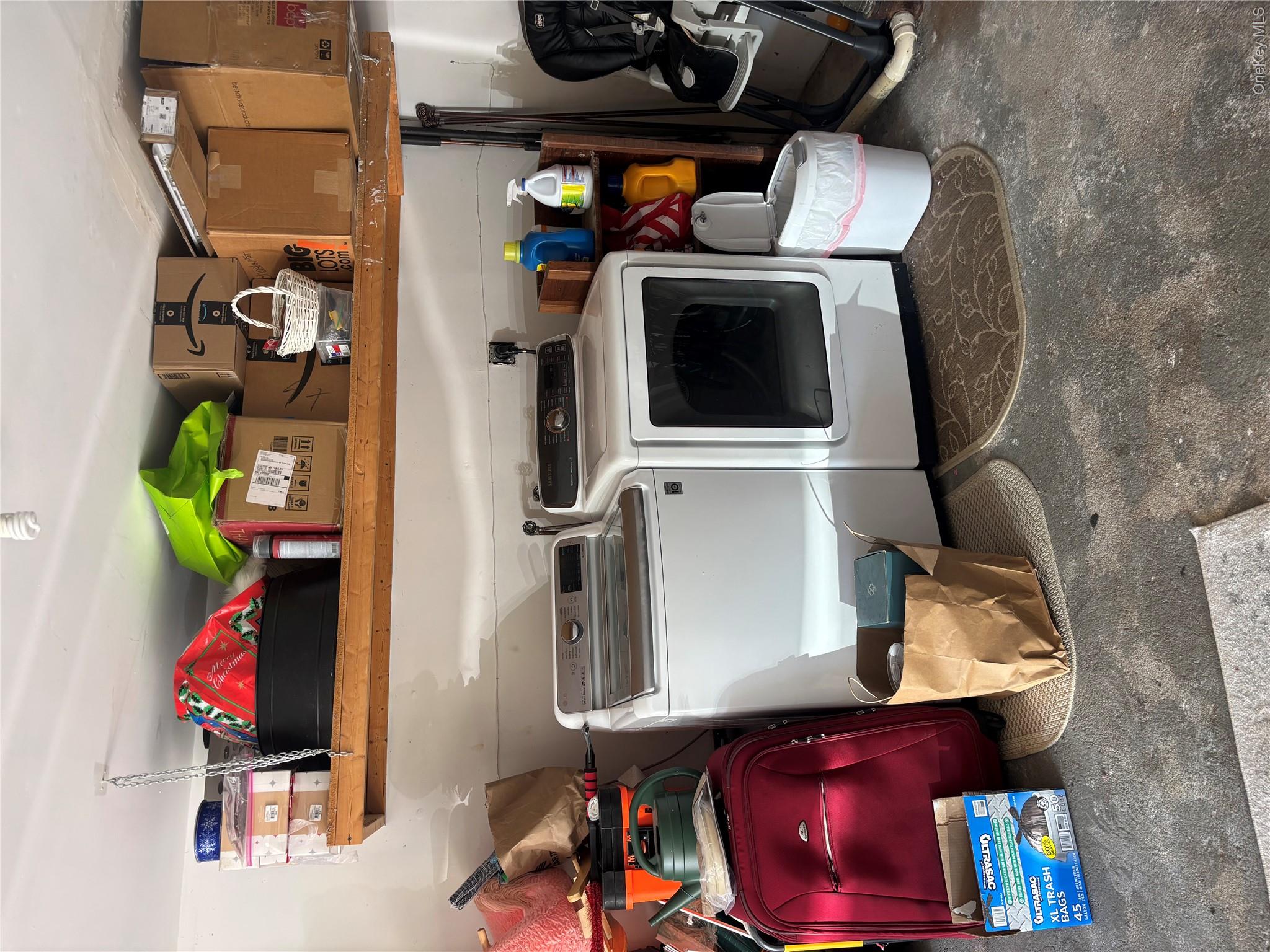 275 Evergreen Avenue Property Photo 17
