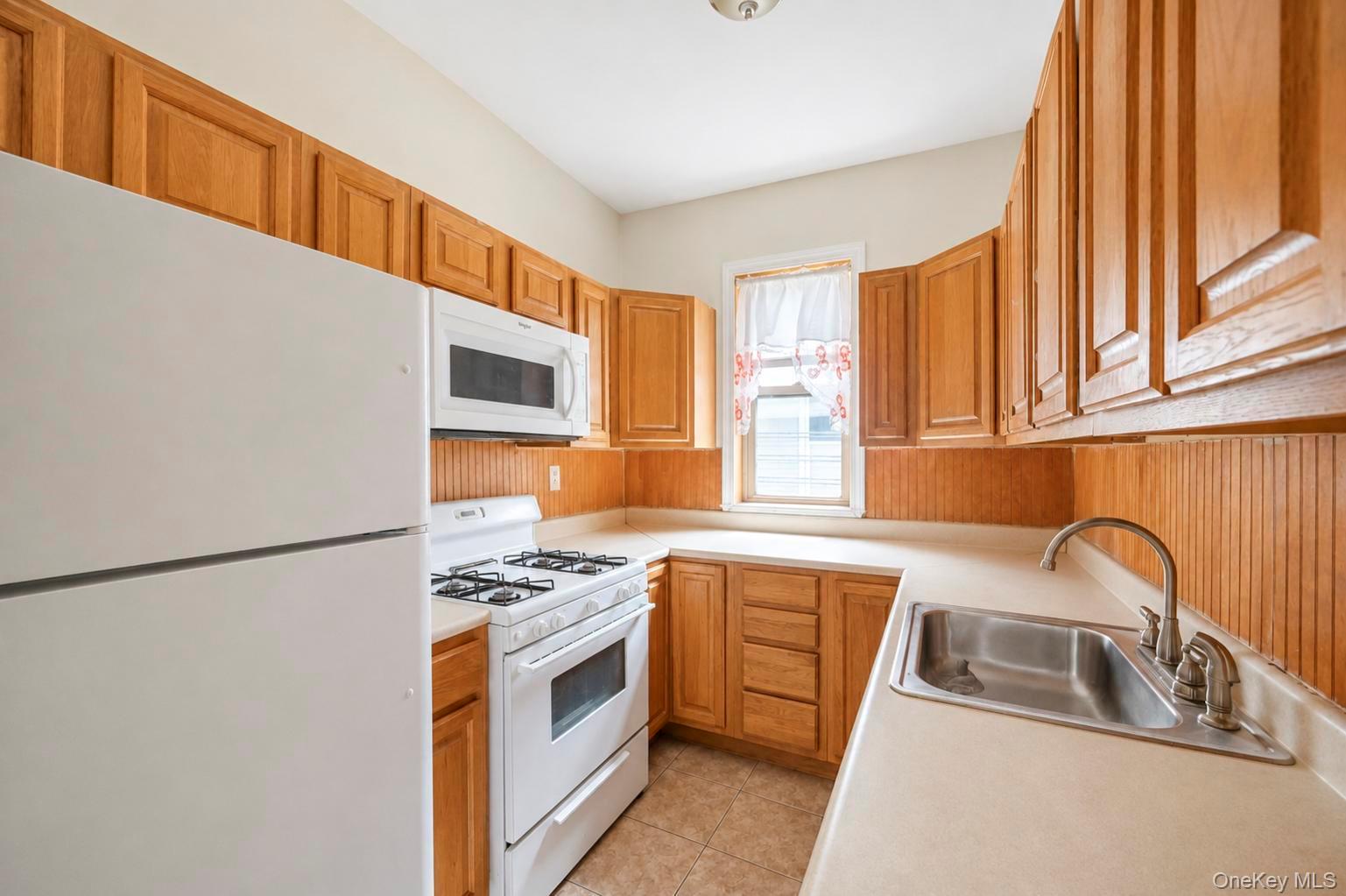 138 E 92nd Street Property Photo 14