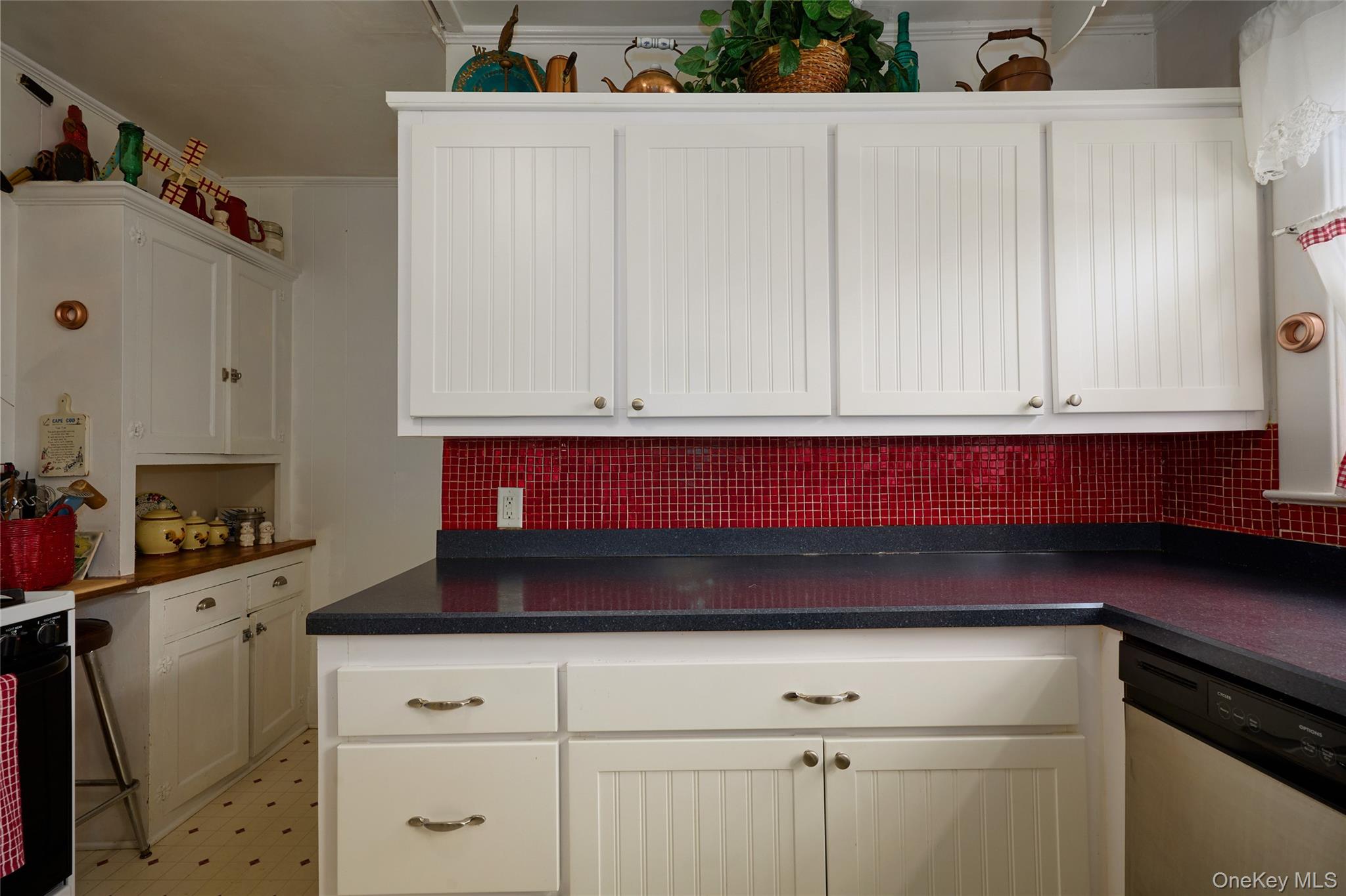 6 Laurel Road Property Photo 6