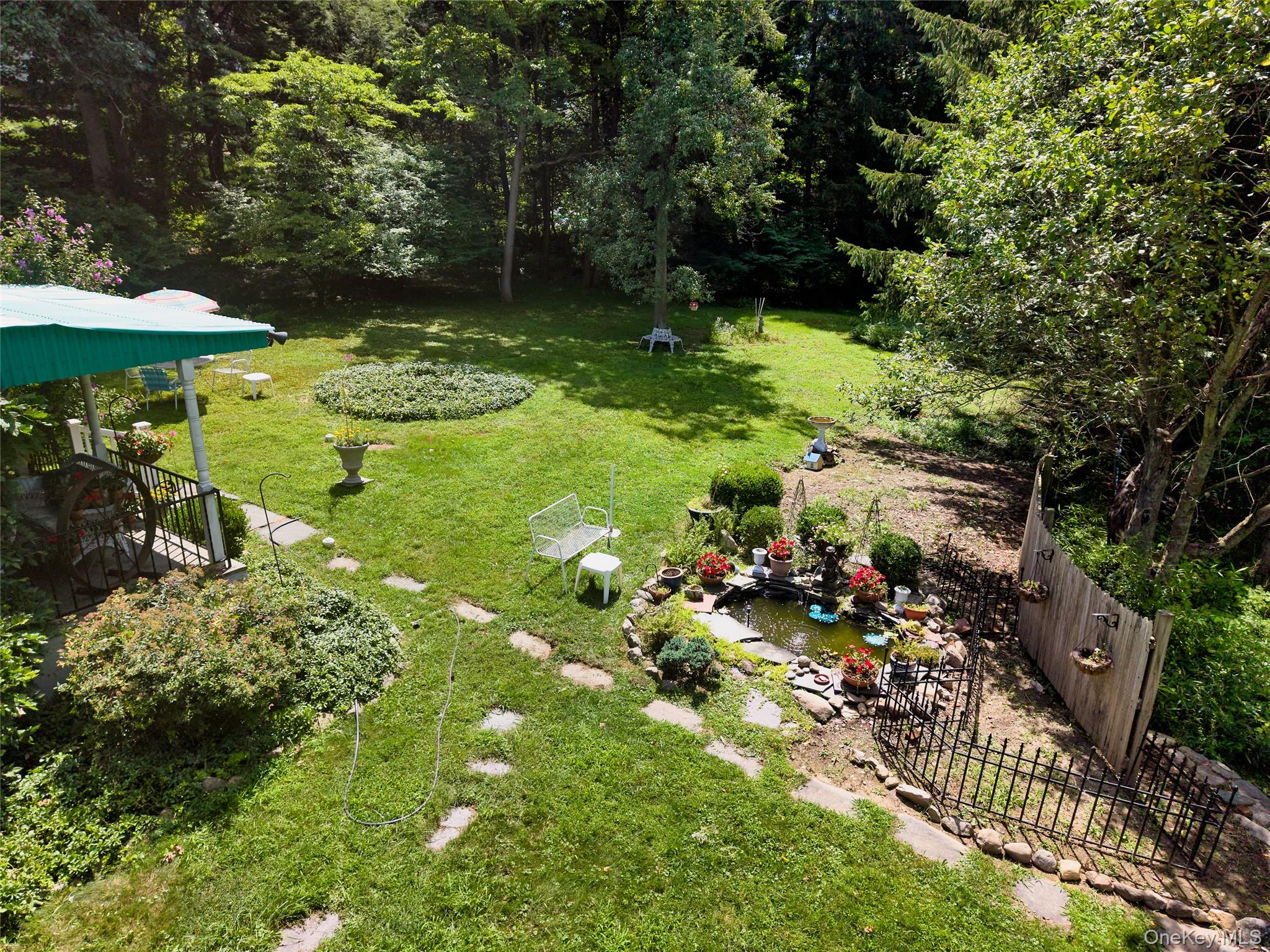 6 Laurel Road Property Photo 36