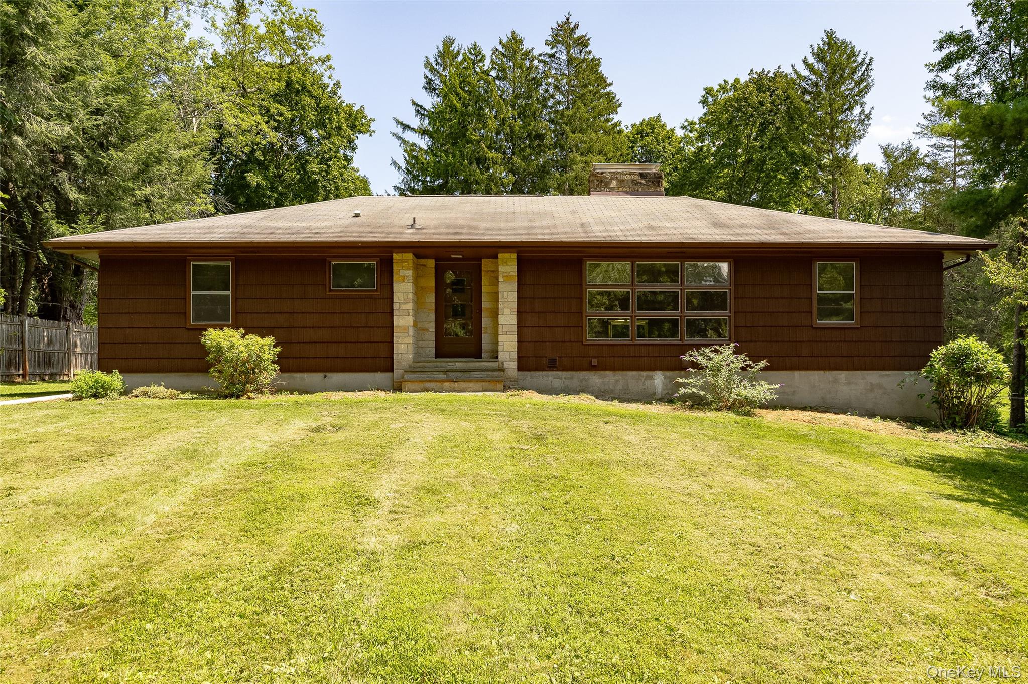 2108-2110 New Hackensack Road Property Photo 1