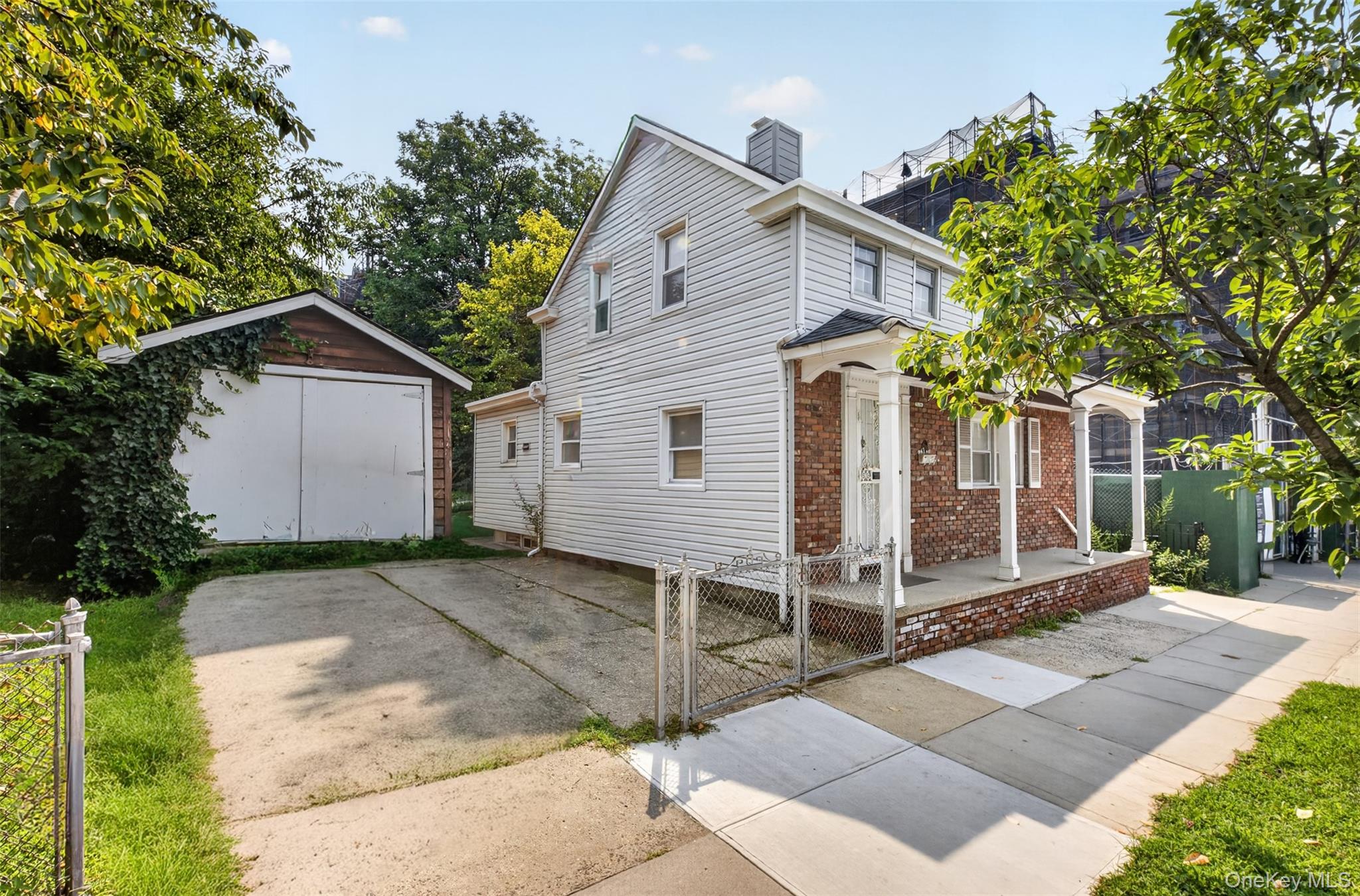 13-17 123rd Street Property Photo 4