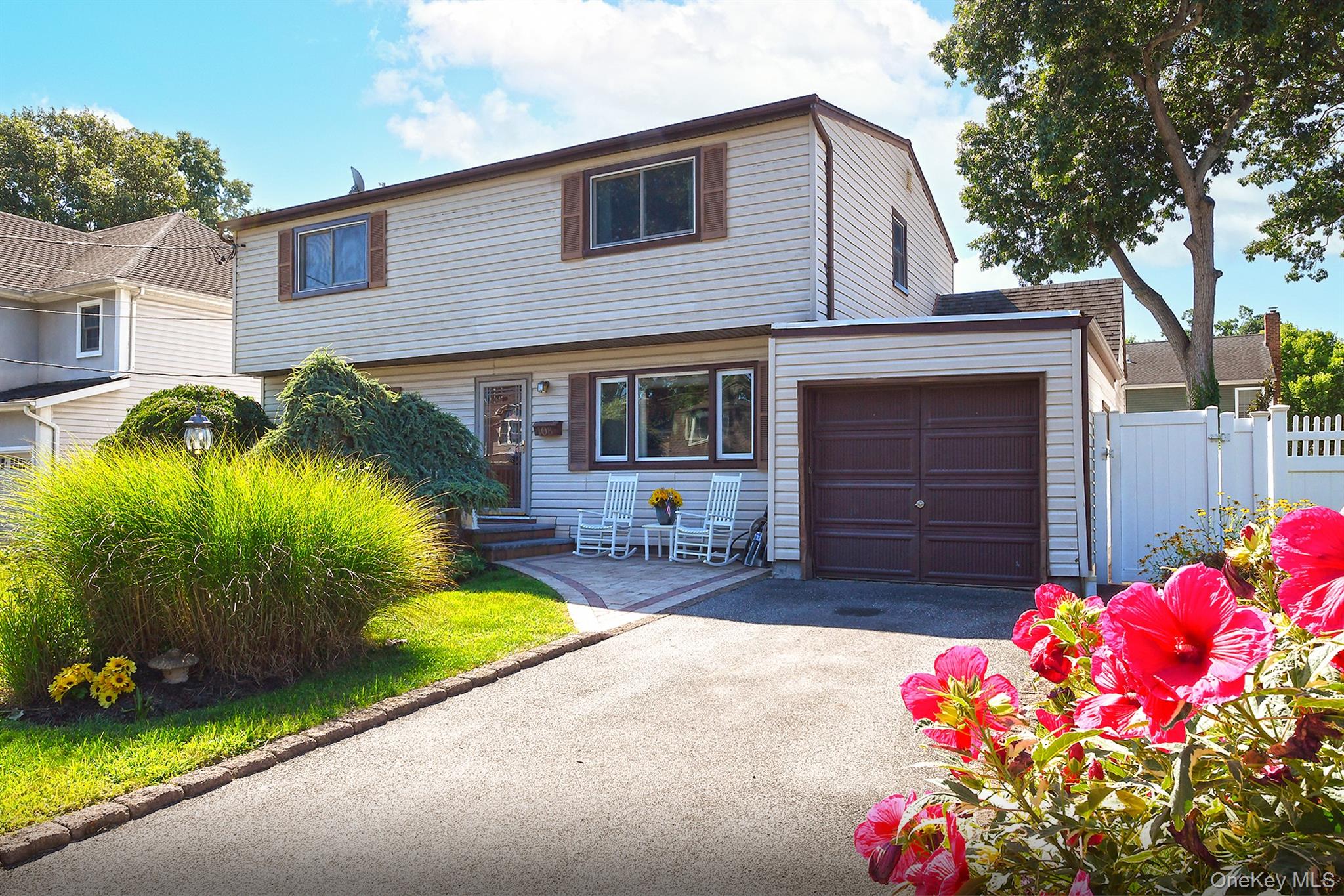 108 Connecticut Avenue Property Photo 1