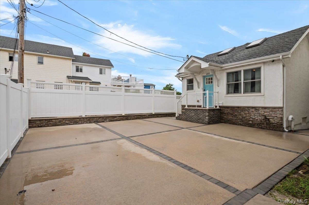 899 Oceanfront Property Photo 19