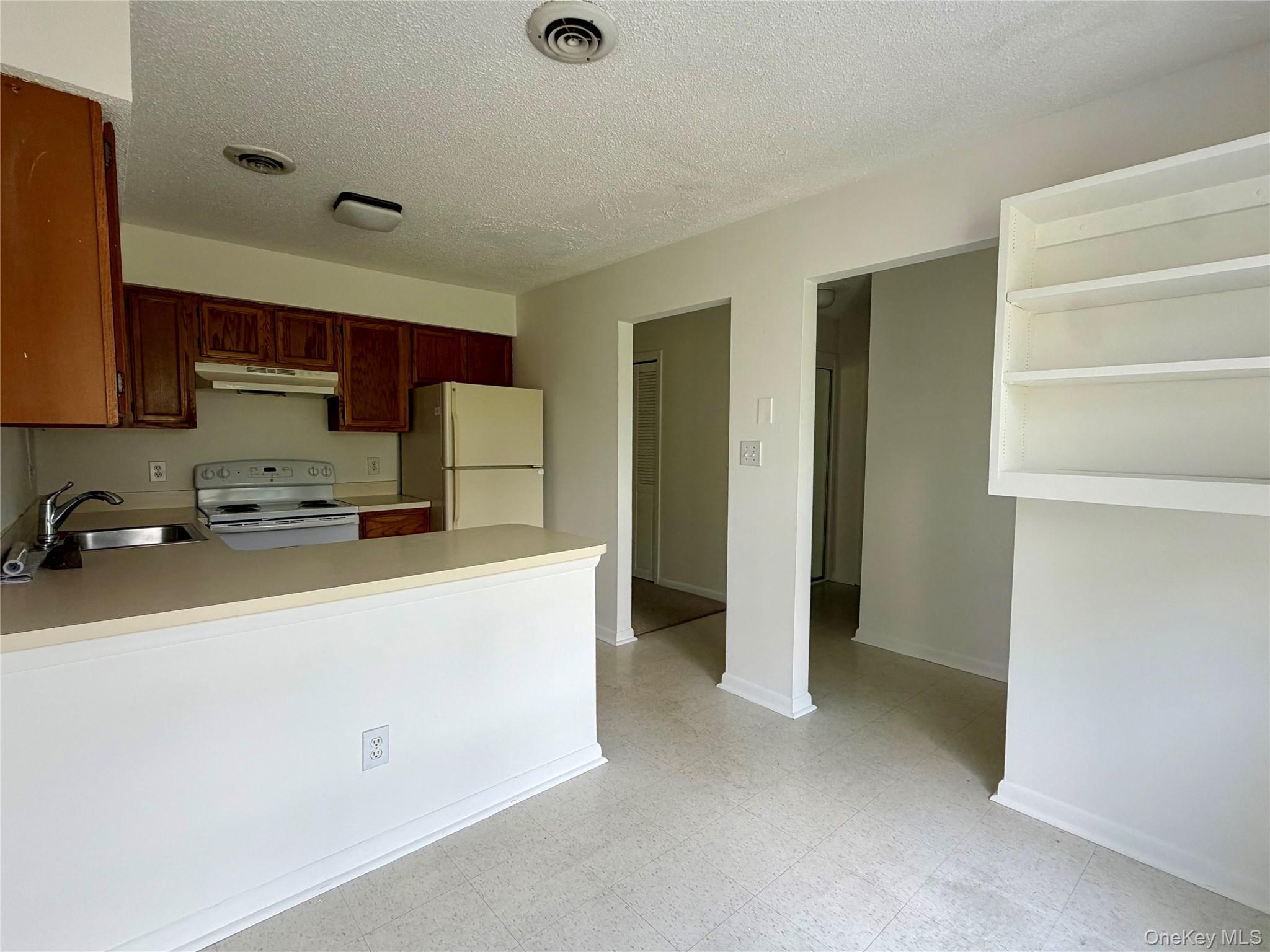 15 Pond Drive Property Photo 3
