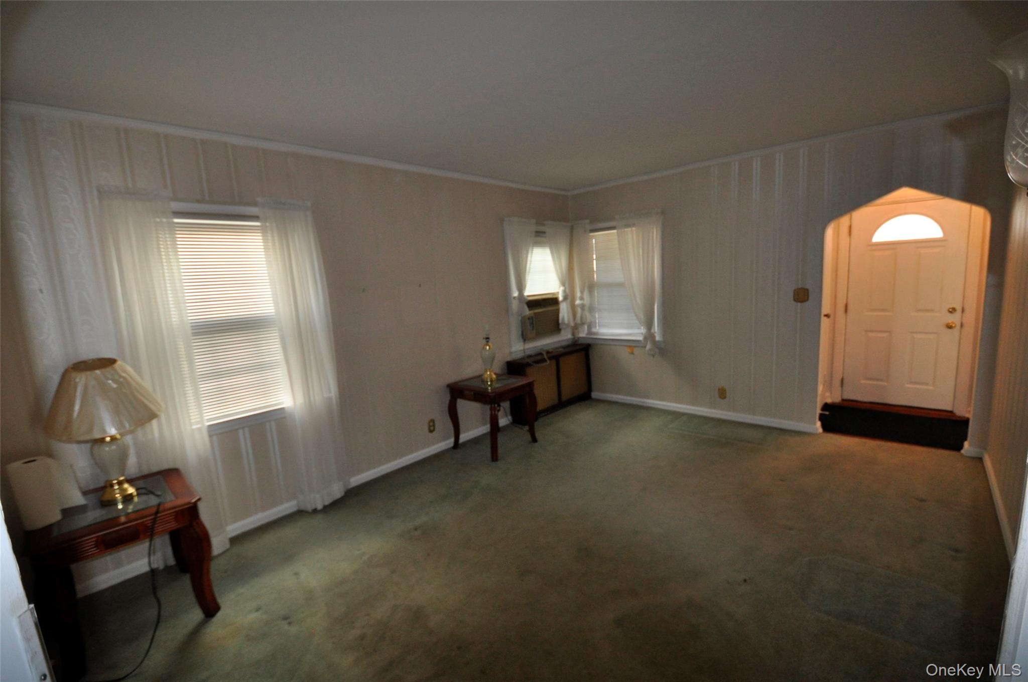 415 Lowell Avenue Property Photo 2
