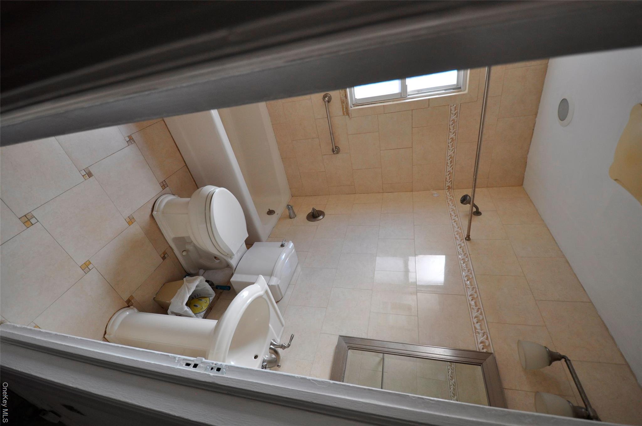 415 Lowell Avenue Property Photo 5