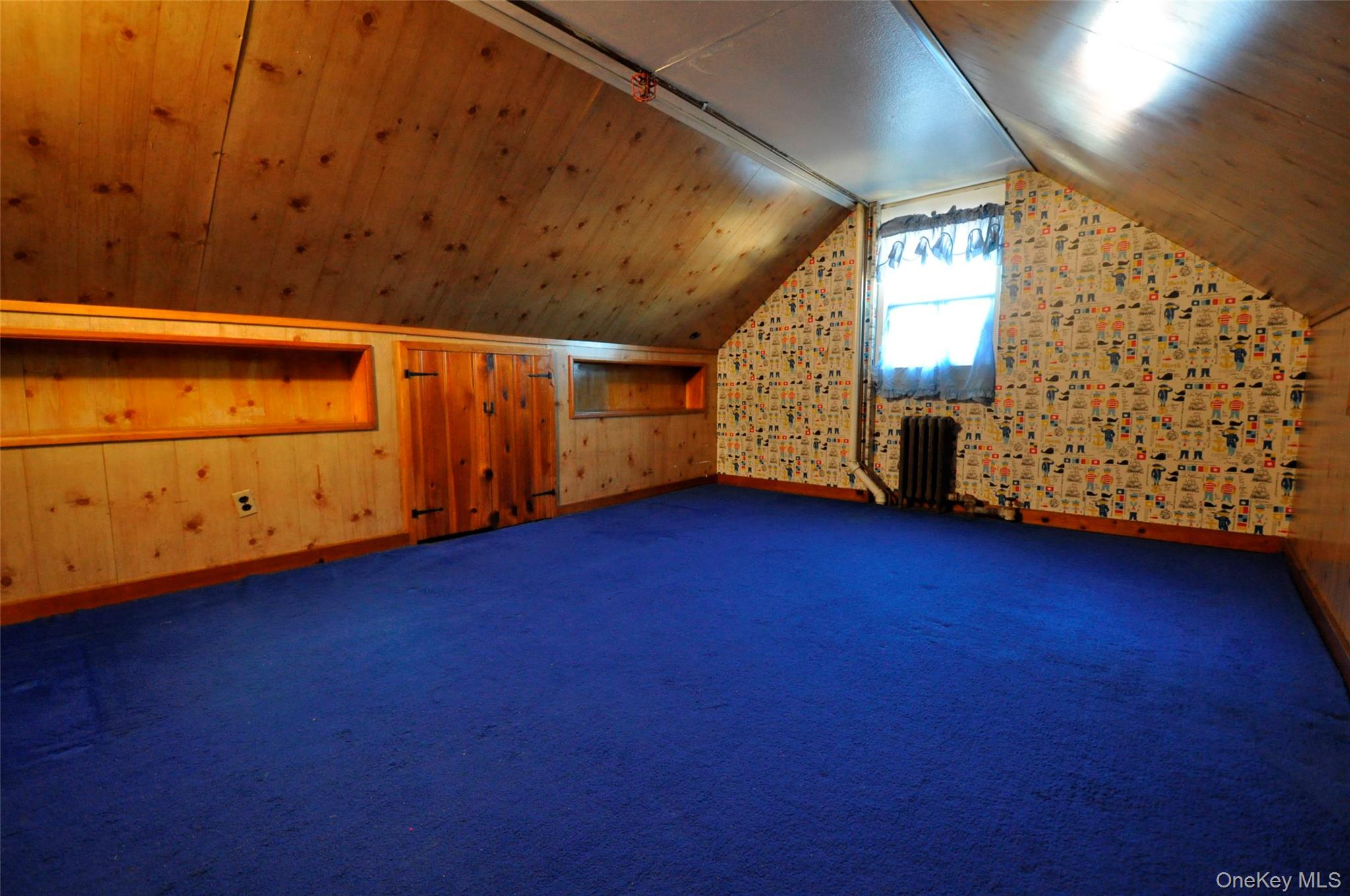 415 Lowell Avenue Property Photo 8