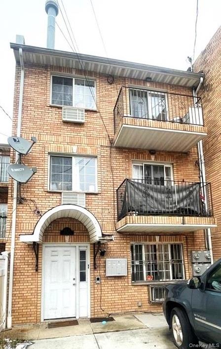 9321 197th Street Property Photo 1