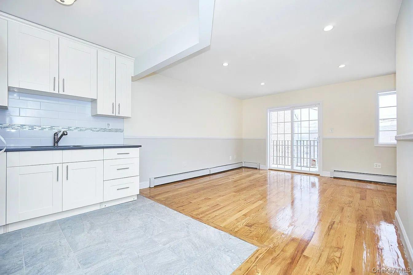 9321 197th Street Property Photo 4