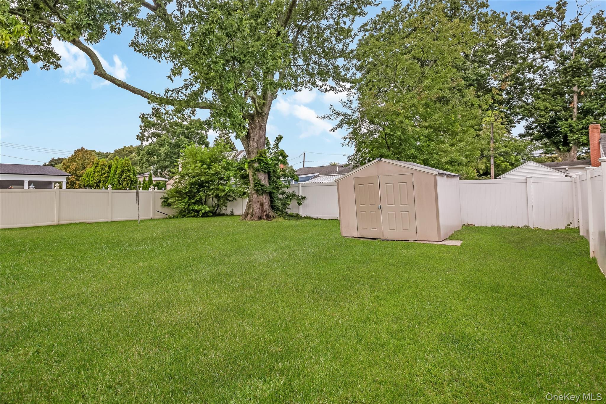 11 Delano Place Property Photo 4