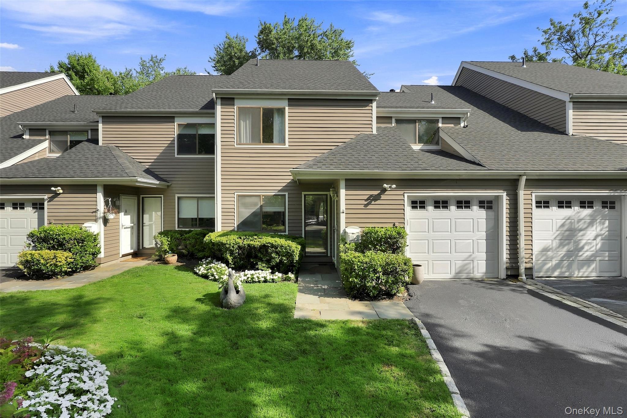 50 Pondview C Property Photo 1