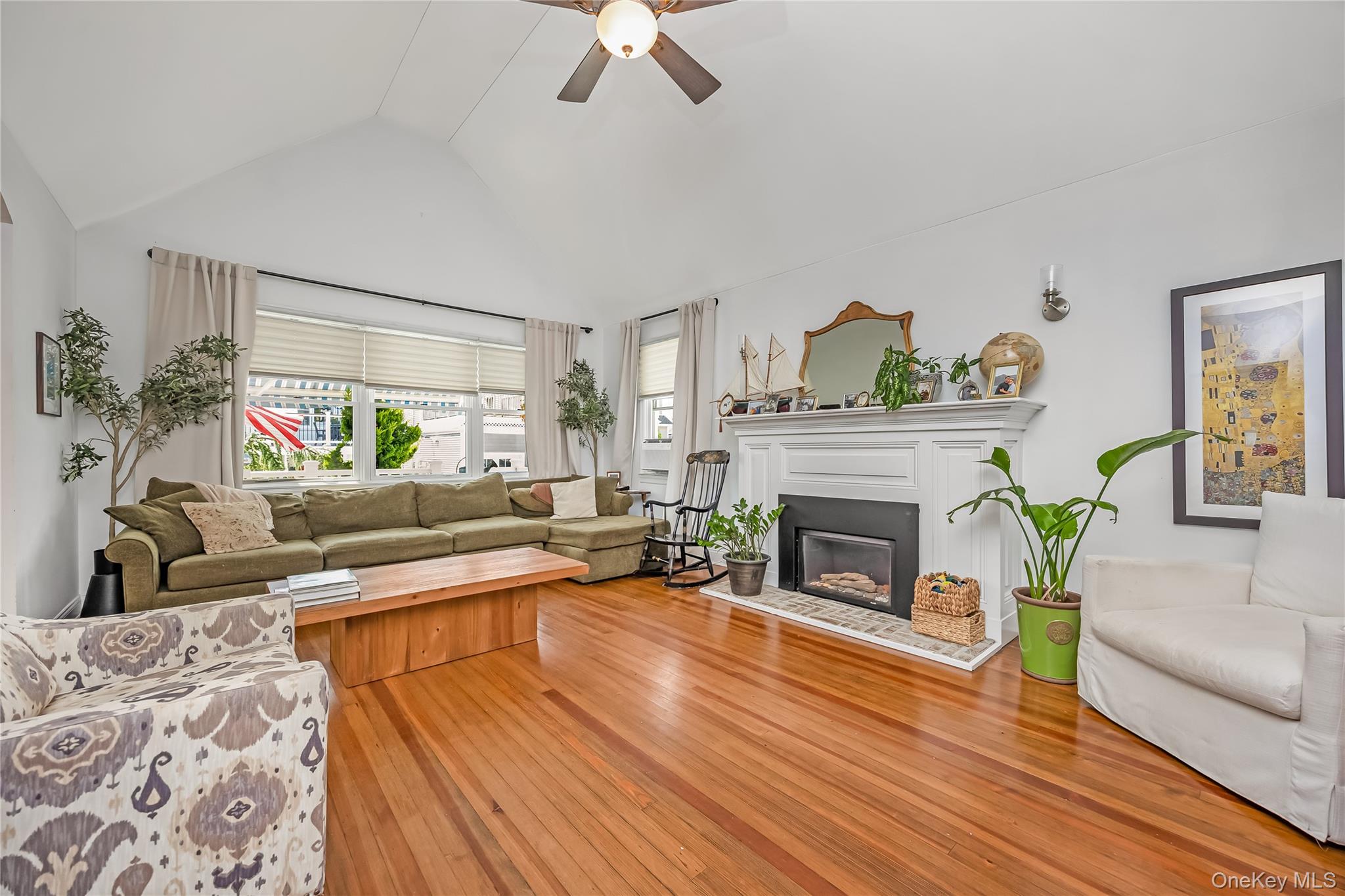24 Harmon Street Property Photo 13