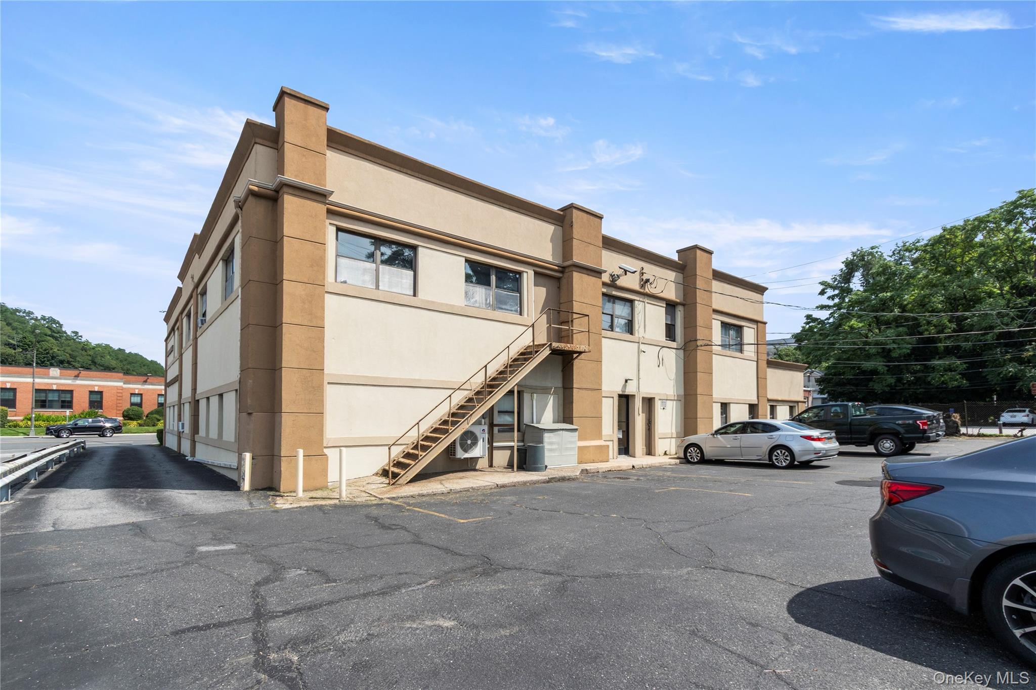 29 Glen Cove Avenue 212 Property Photo 6