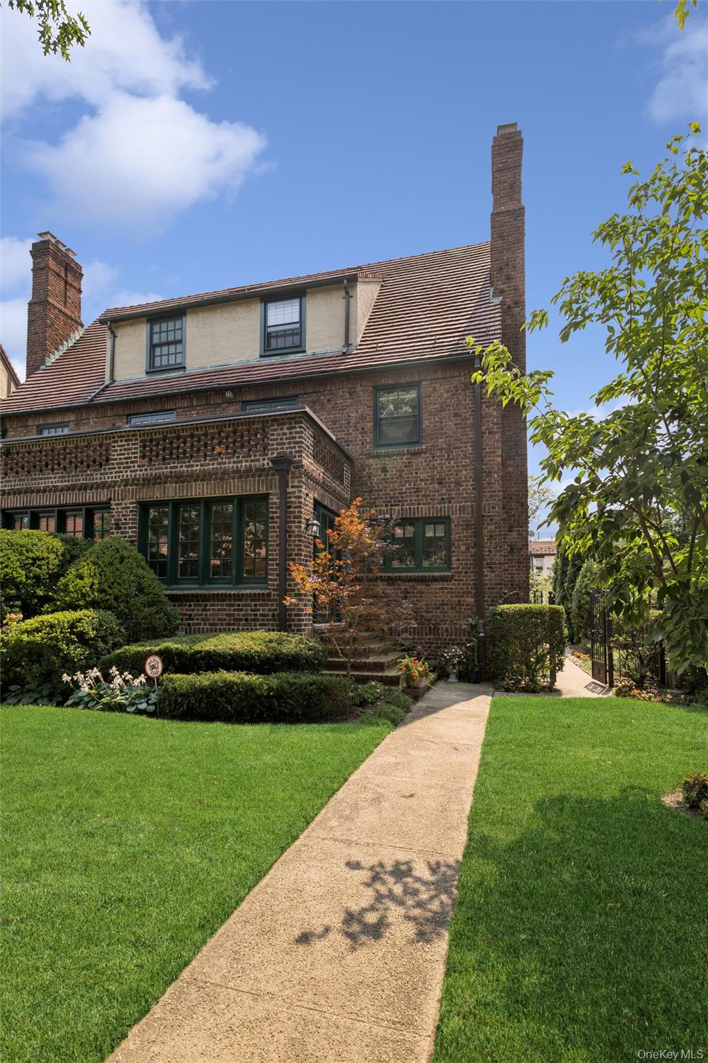 9 Whitson Street Property Photo 28