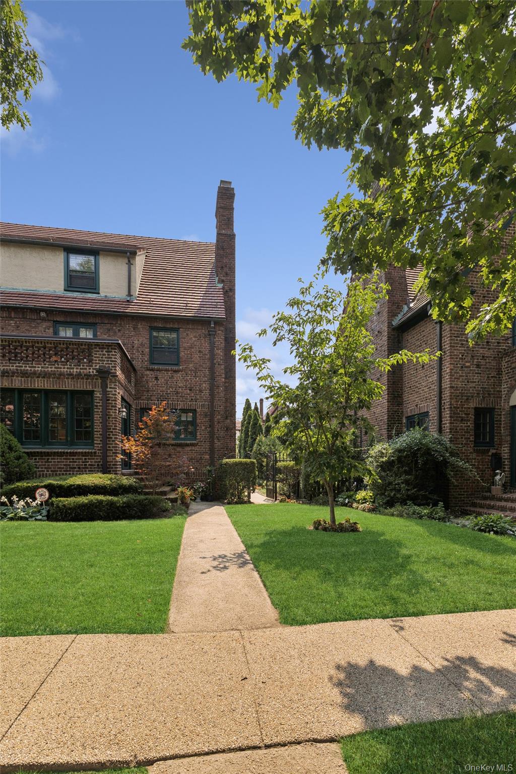 9 Whitson Street Property Photo 30
