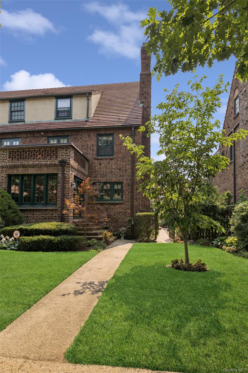 9 Whitson Street Property Photo 31