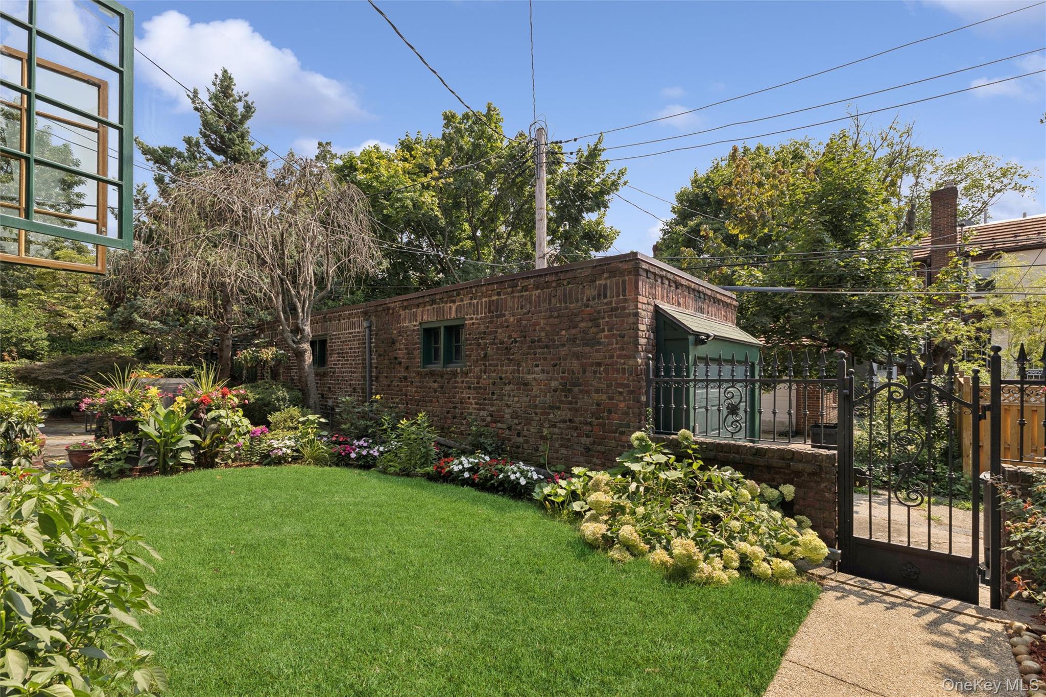 9 Whitson Street Property Photo 32