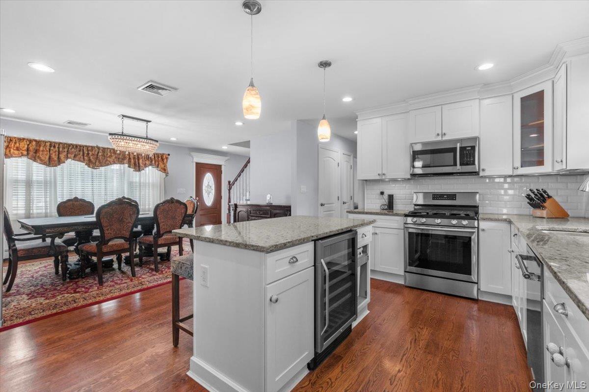 177 N Queens Avenue Property Photo 10