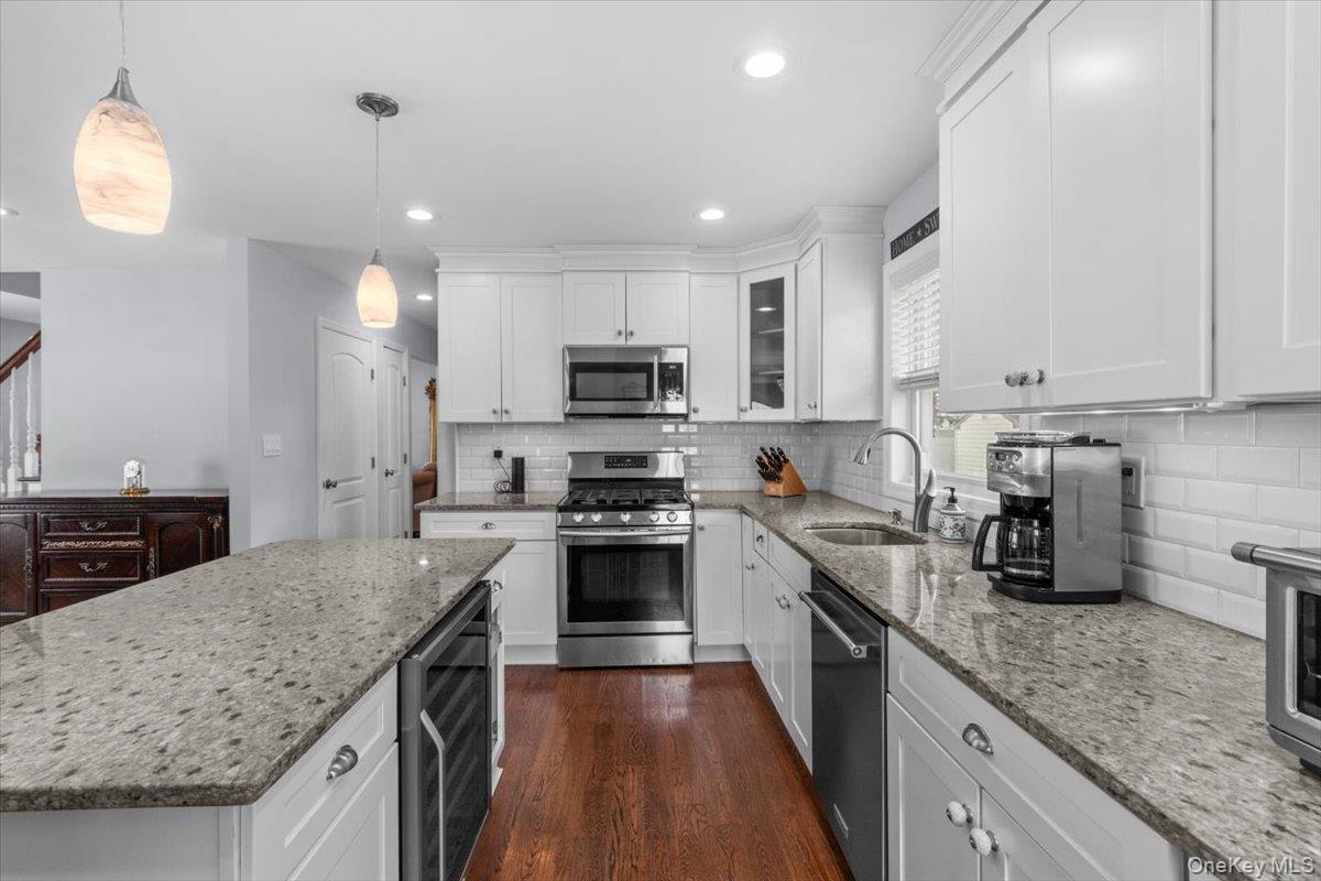 177 N Queens Avenue Property Photo 11
