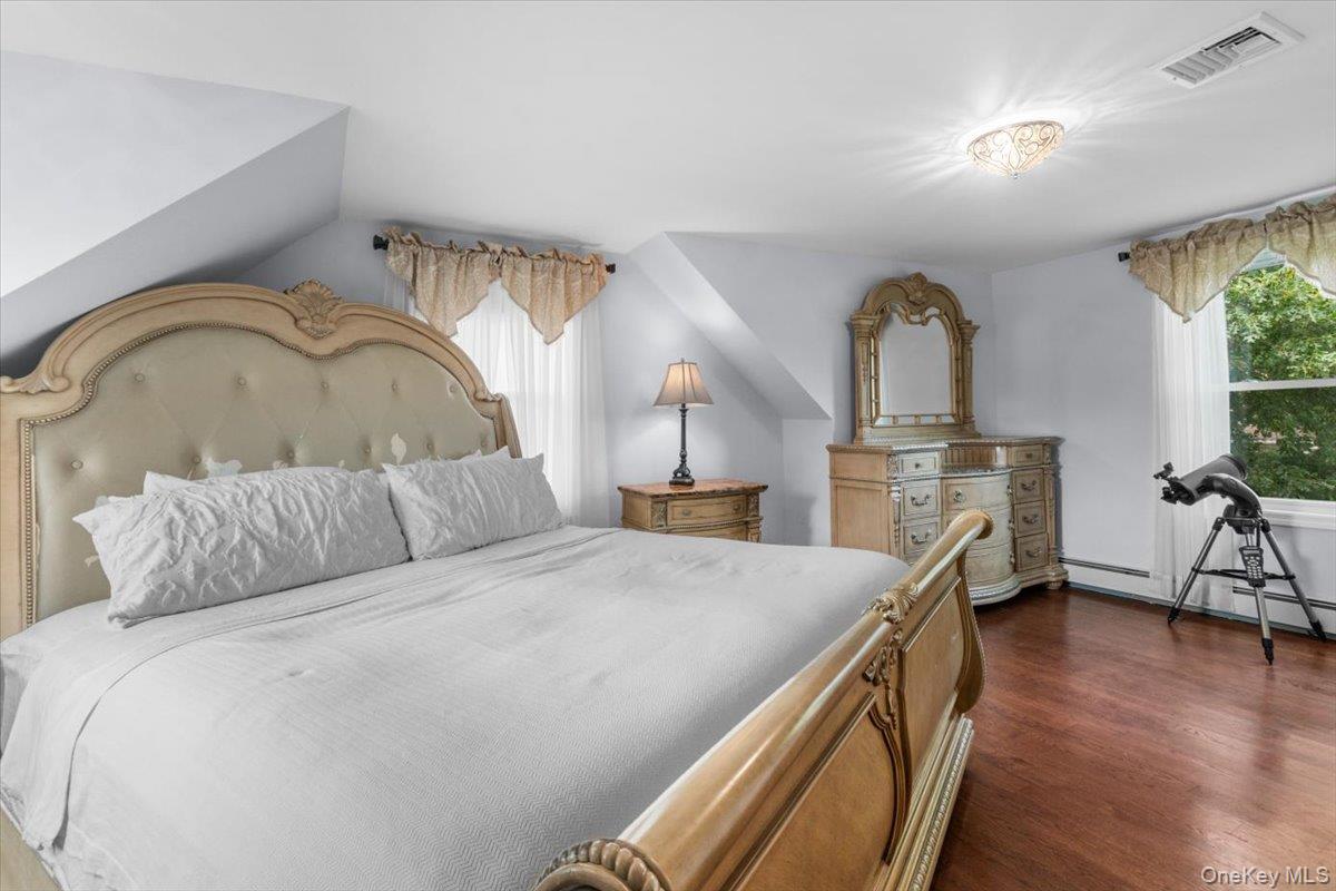 177 N Queens Avenue Property Photo 20