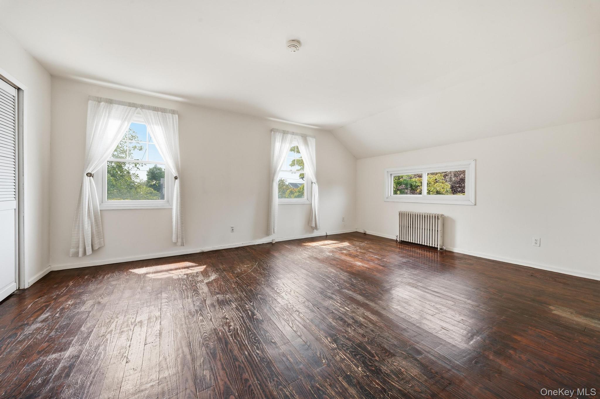 496 Windsor Place Property Photo 21