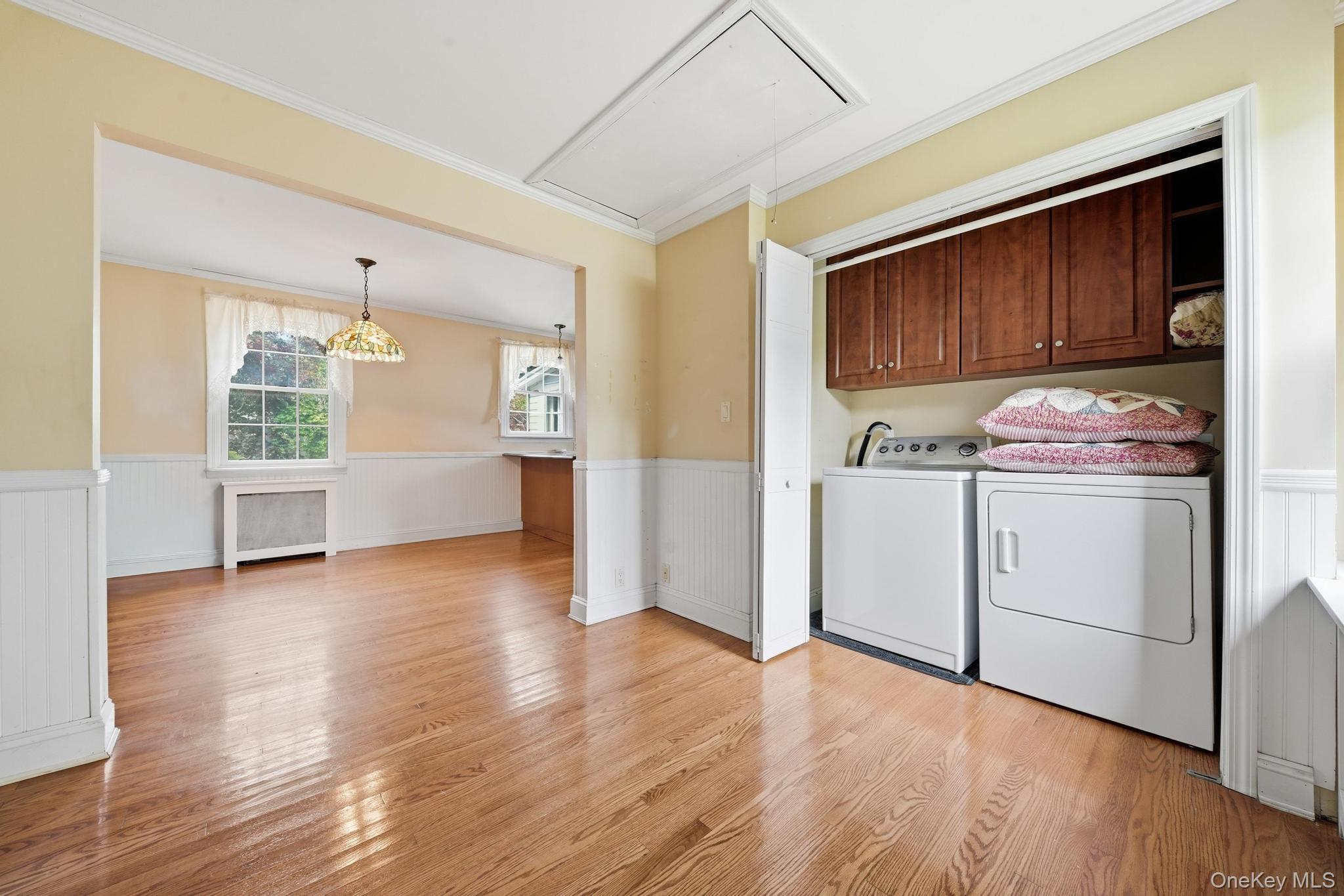 496 Windsor Place Property Photo 25