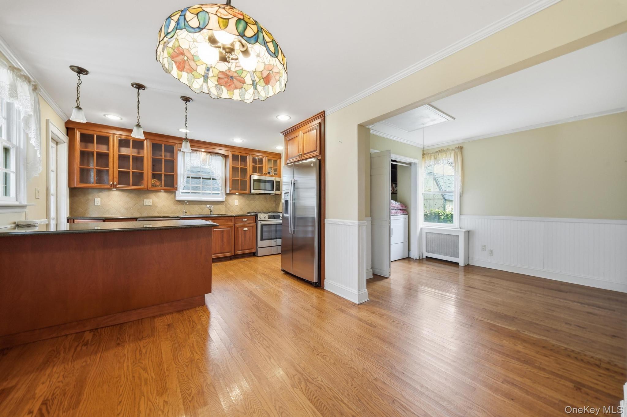 496 Windsor Place Property Photo 27