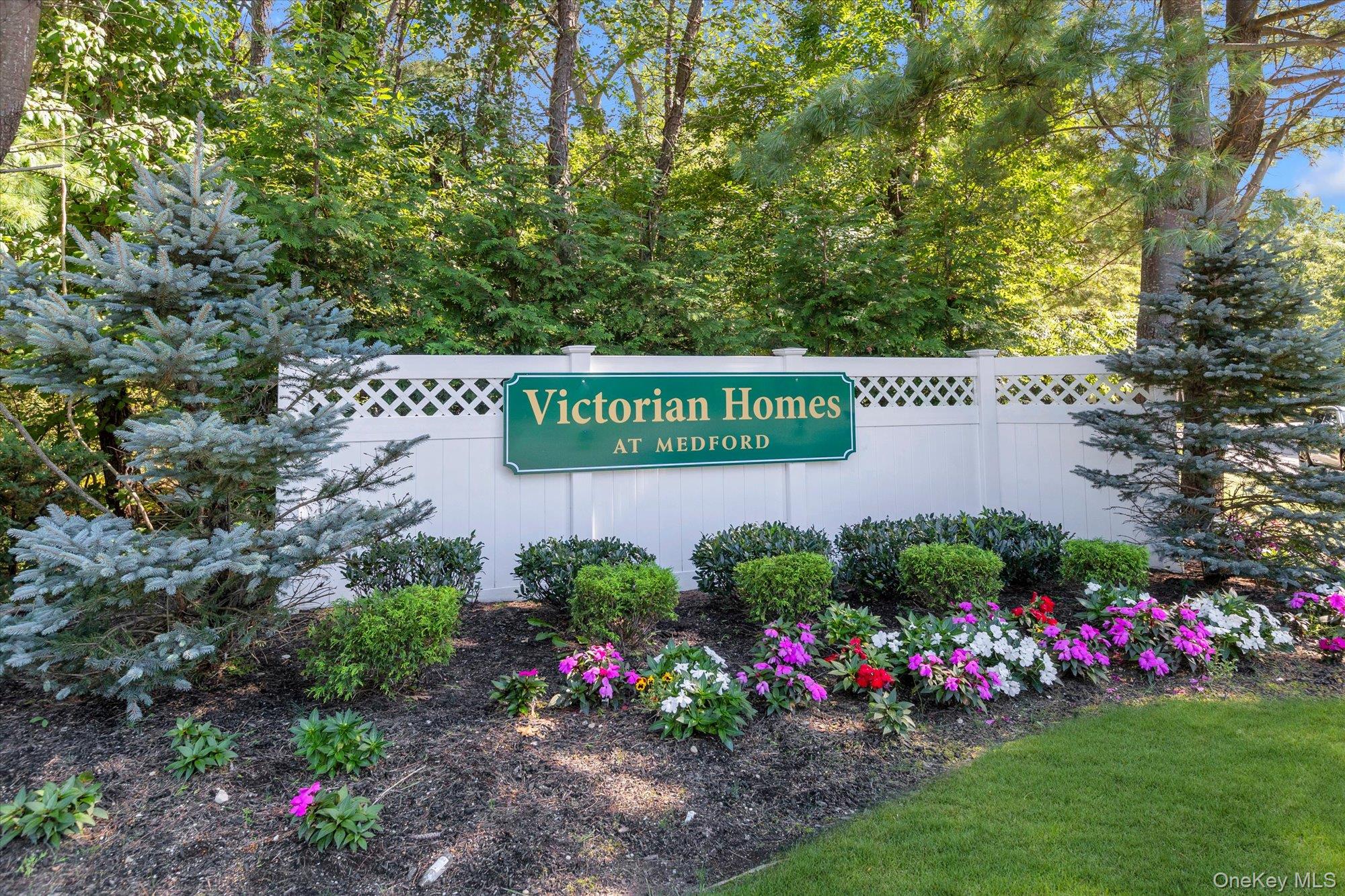 25 Victorian Lane Property Photo 18