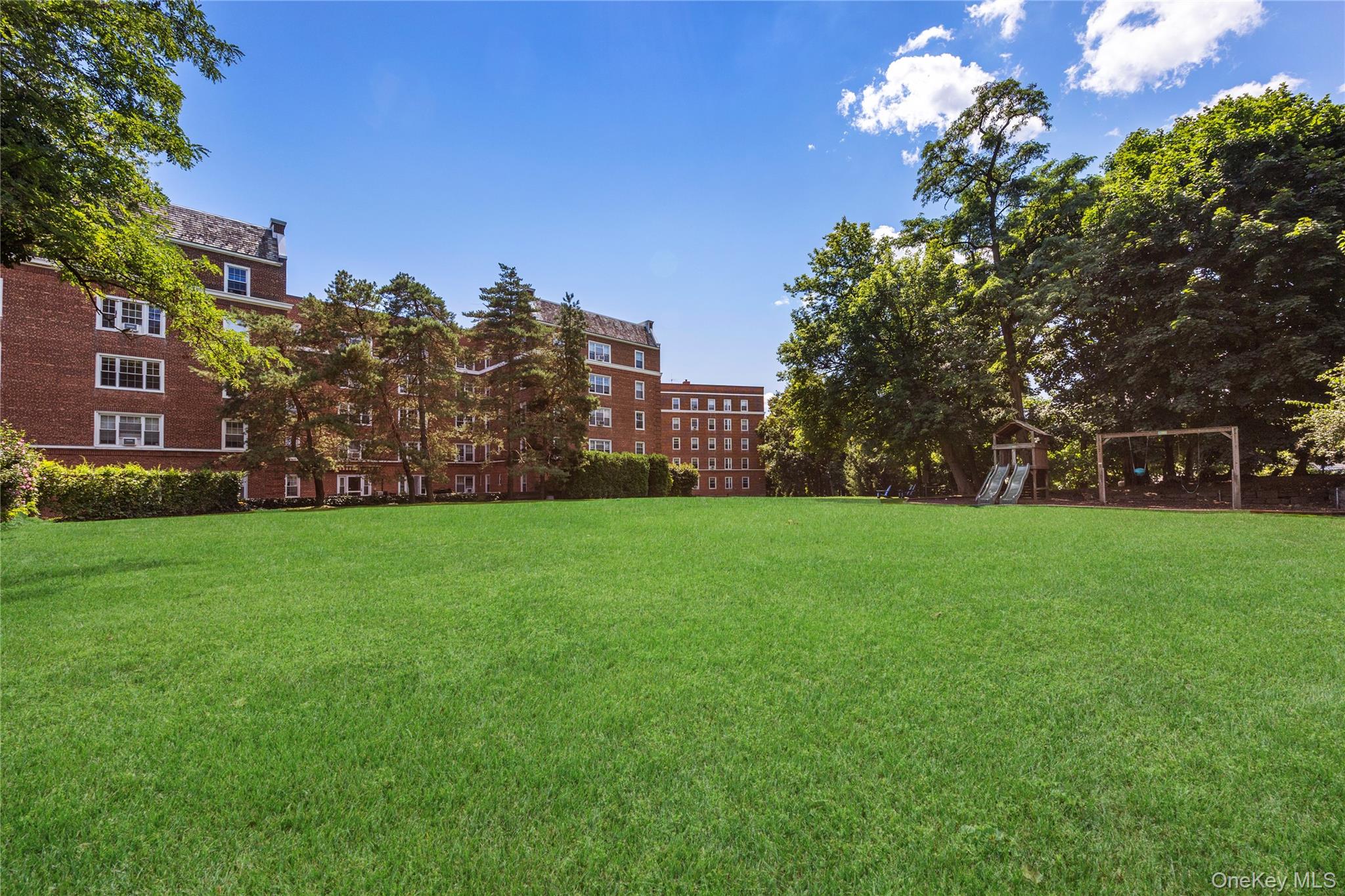 8 Midland Gardens 3i Property Photo 25