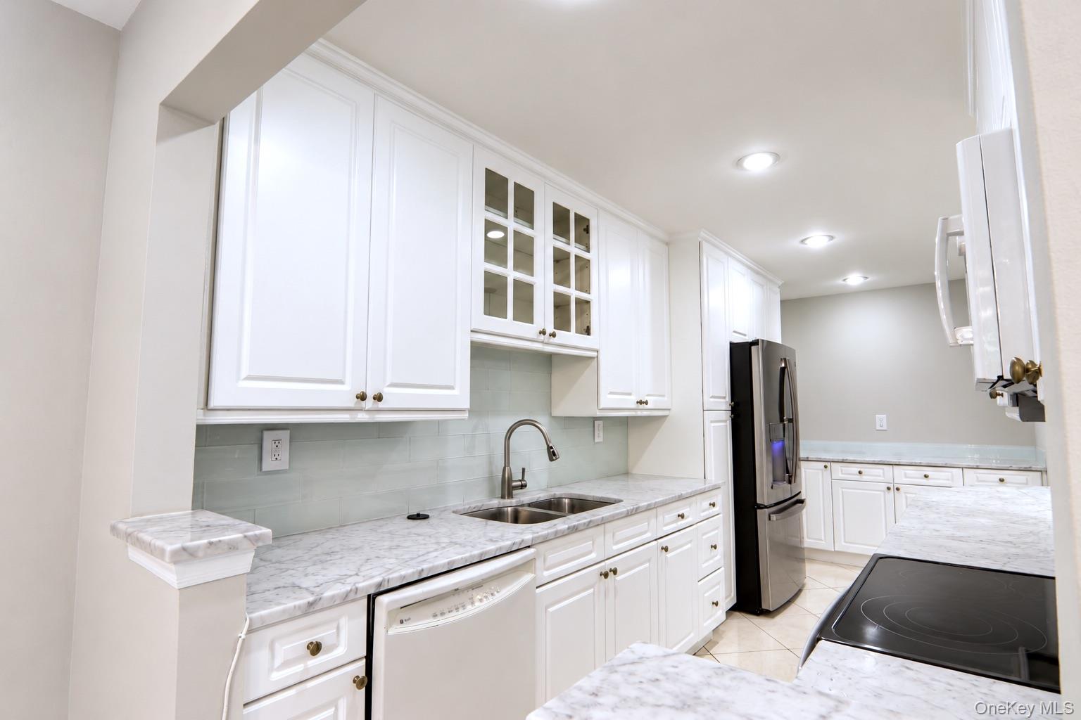 500 Central Park Avenue 212 Property Photo 4