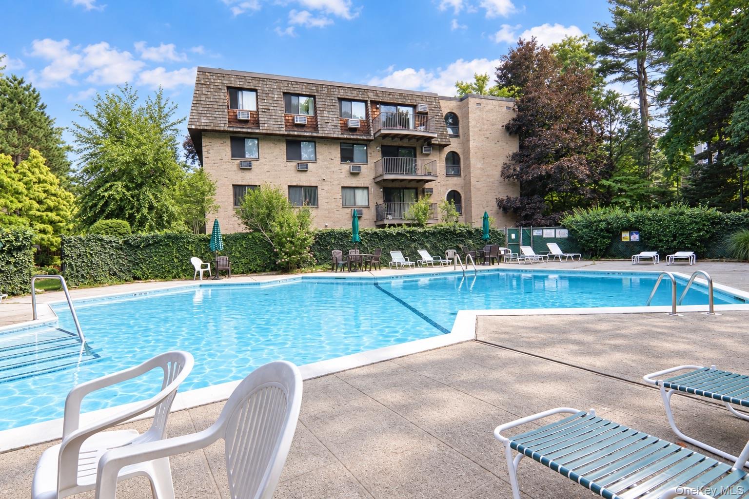 500 Central Park Avenue 212 Property Photo 16