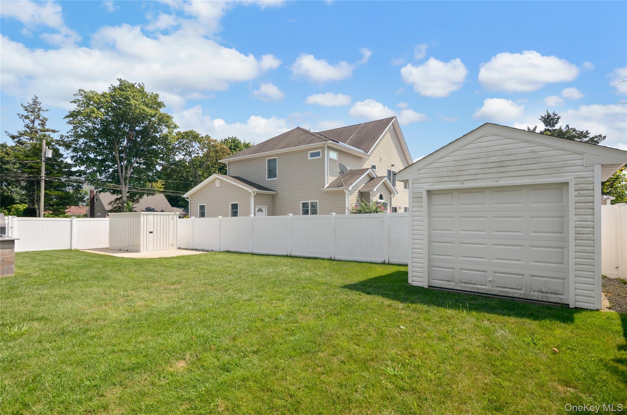 78 Osceola Avenue Property Photo 3