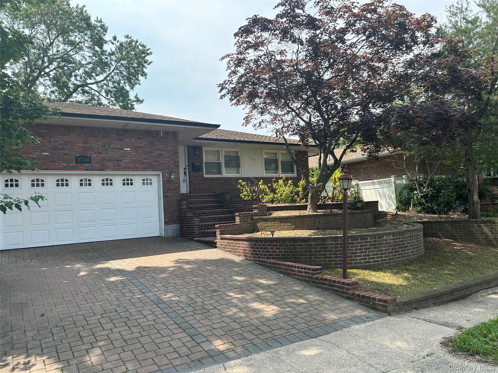 770 Allwyn Street Property Photo 1