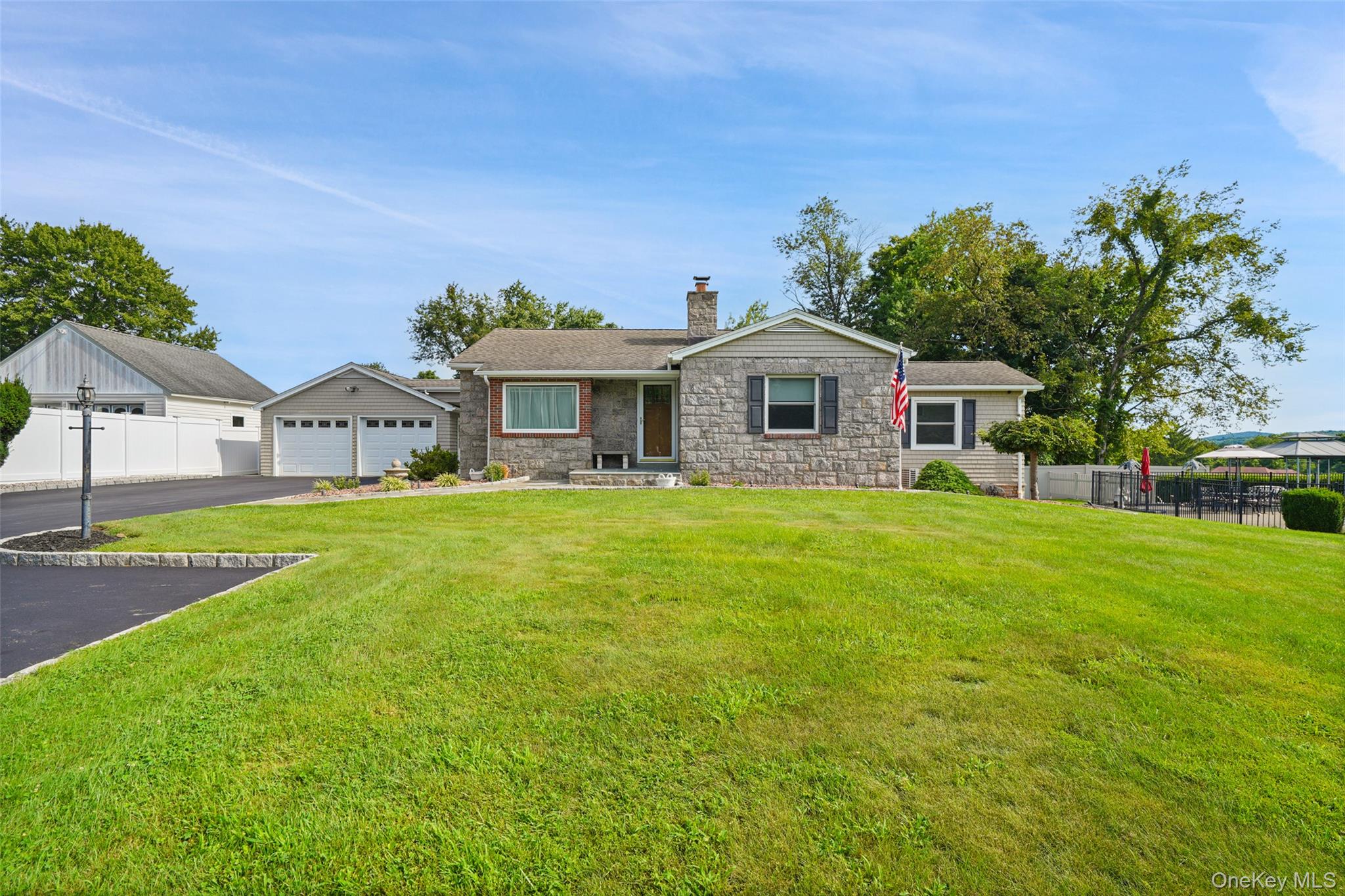 36 Ernhofer Drive Property Photo 1