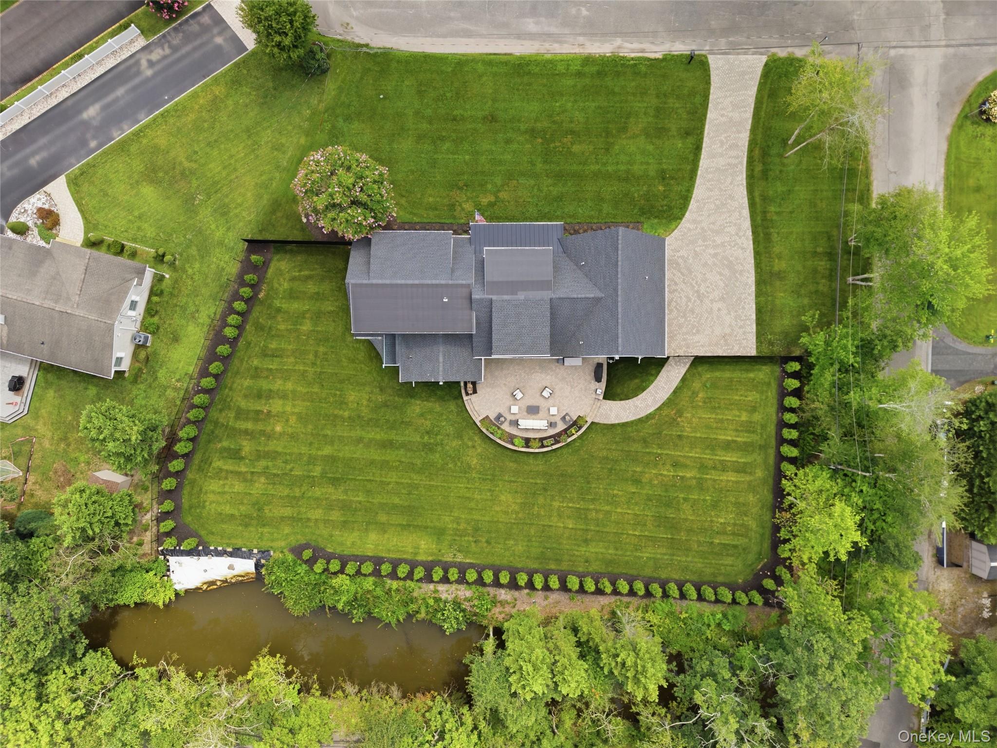 16 Twin River Drive Property Photo 12