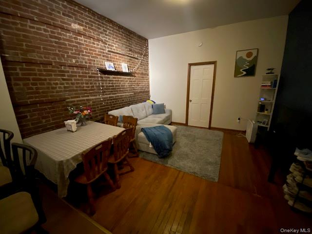 257 Main St. 257b Property Photo 2