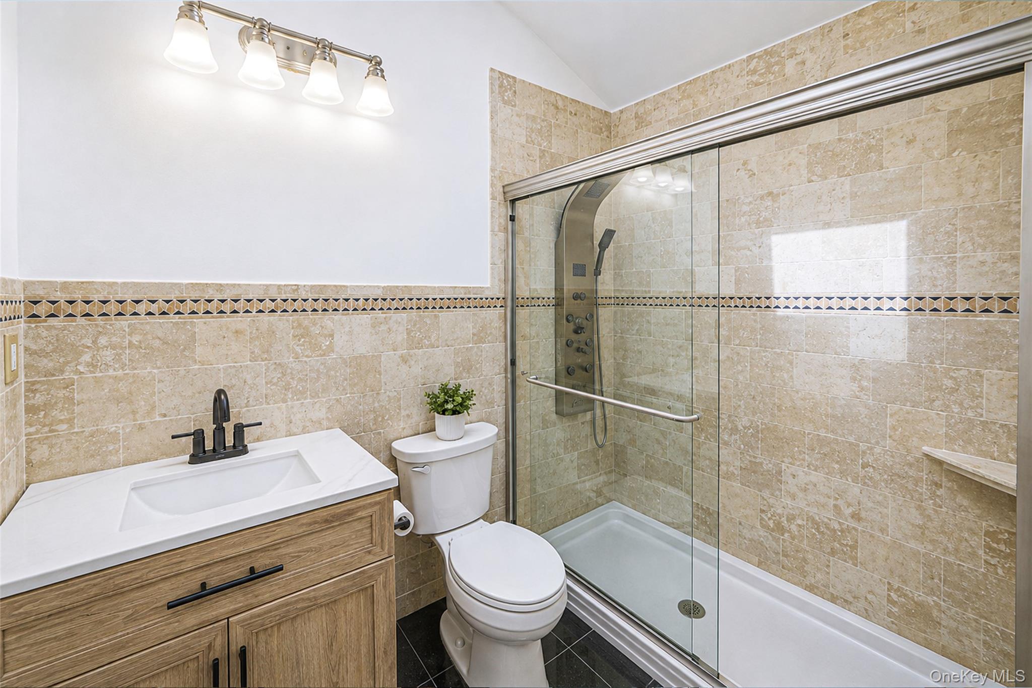 164 Cedrus Avenue Property Photo 21