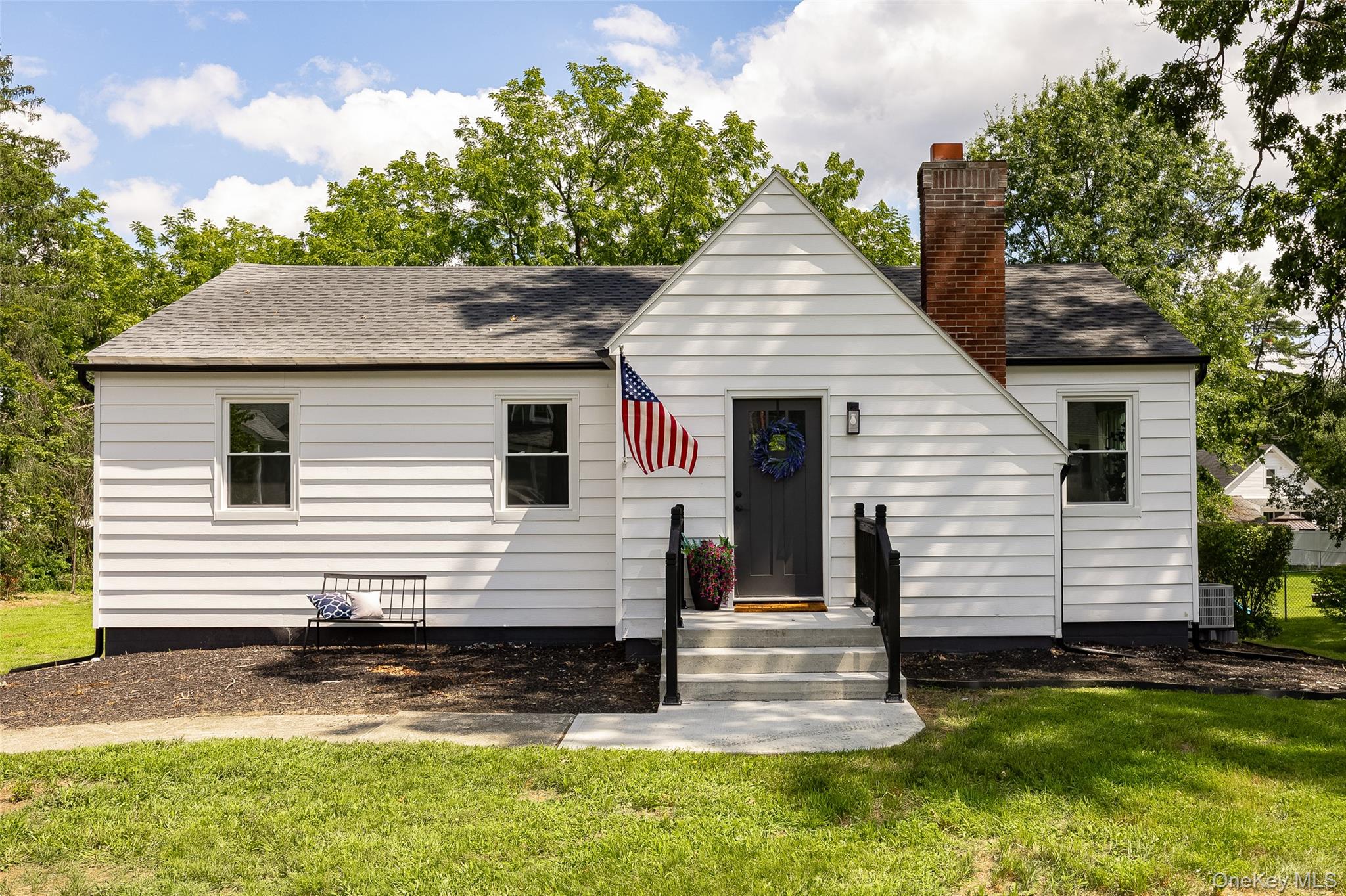34 Lakeview Avenue Property Photo 1