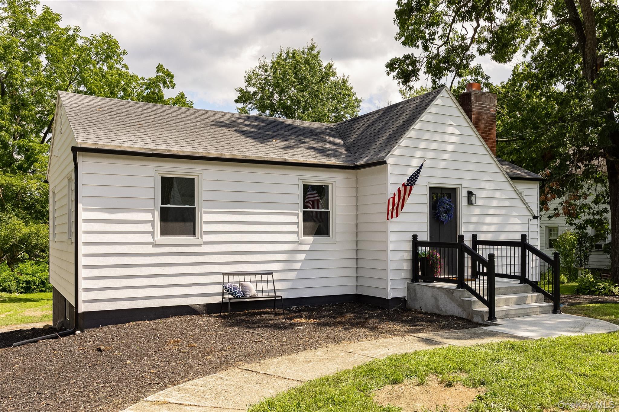 34 Lakeview Avenue Property Photo 3