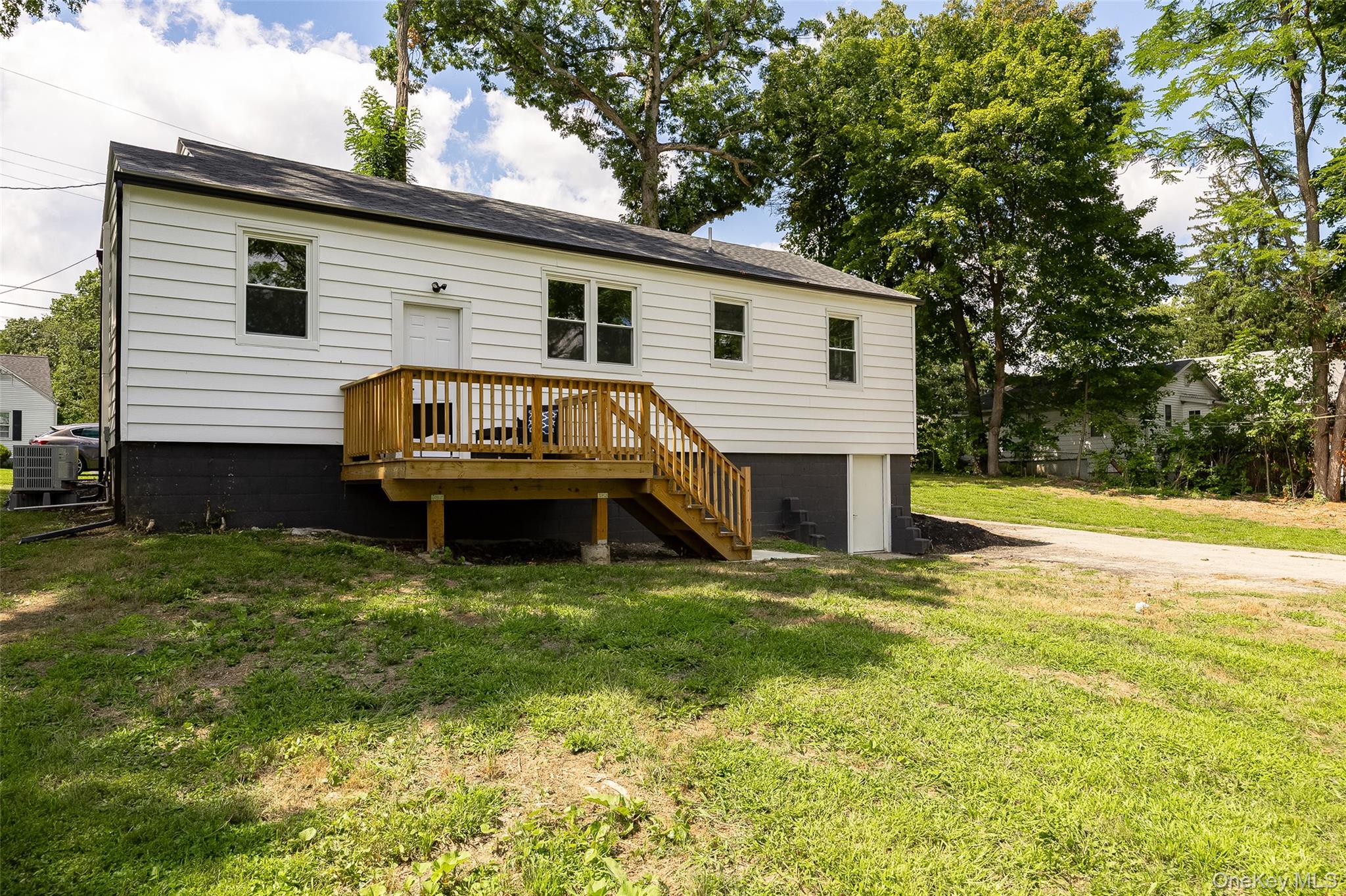 34 Lakeview Avenue Property Photo 21