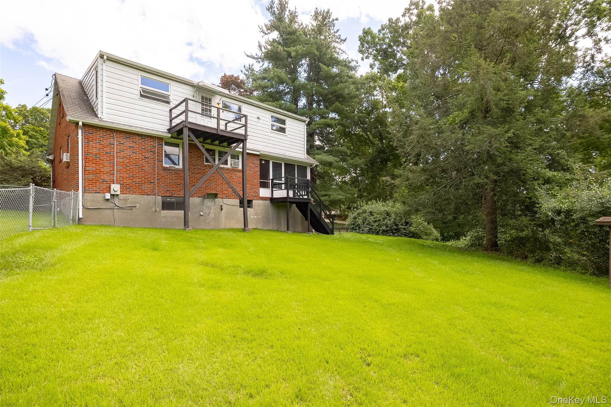1261 Union Avenue Property Photo 18