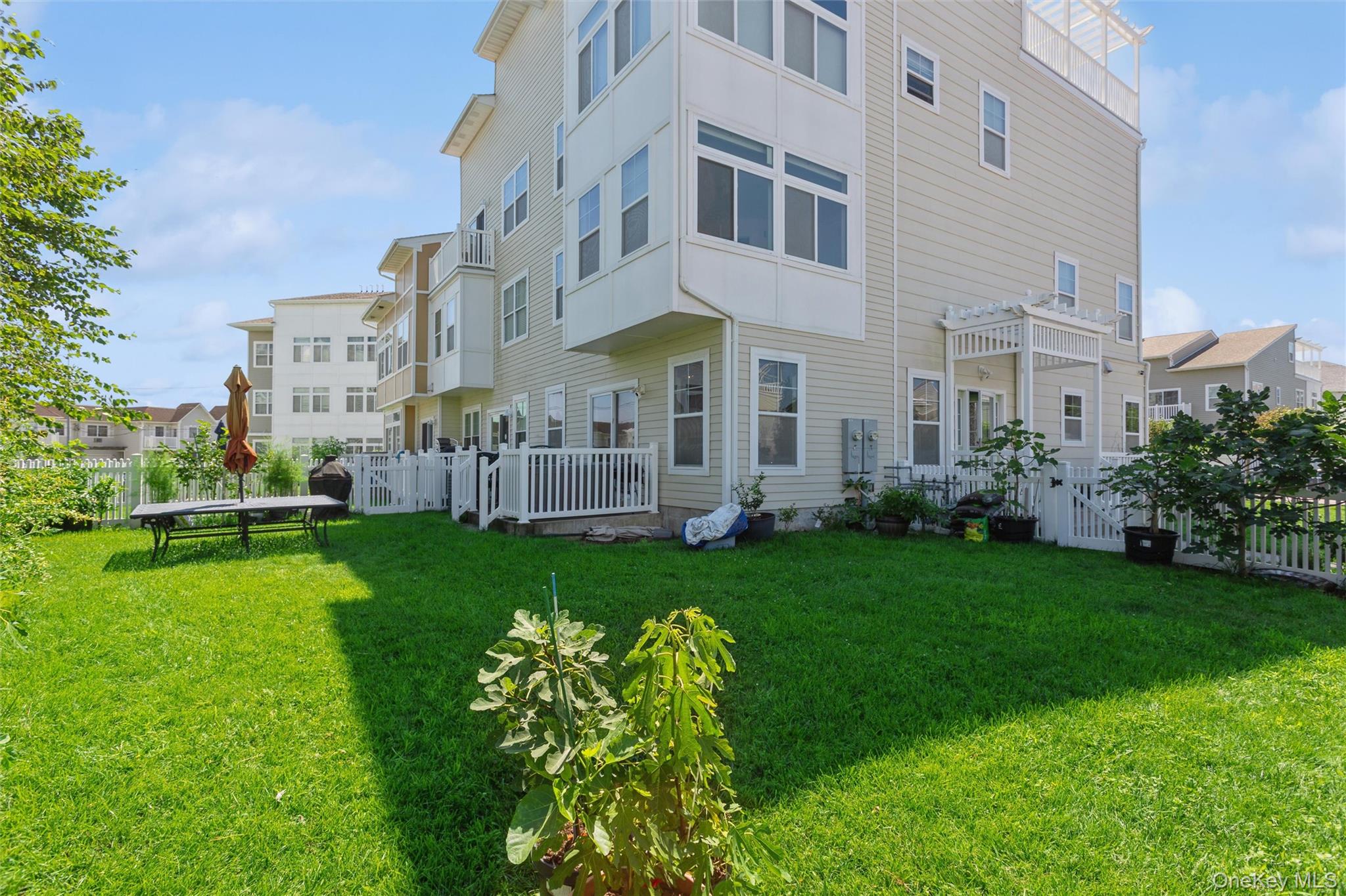 62-14b S Ocean Avenue Property Photo 13
